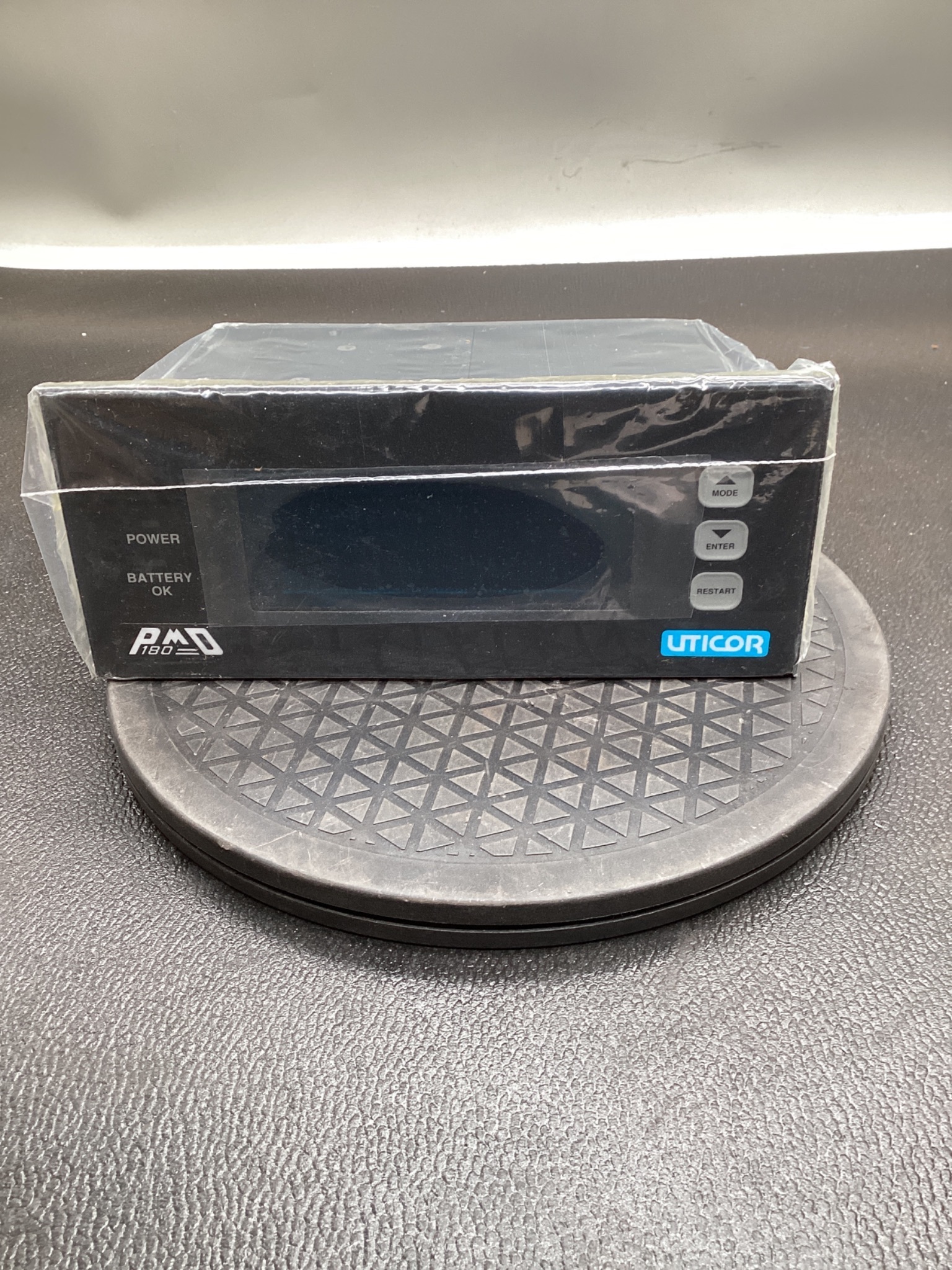 UTICOR 180-42A1N032R0 PMD180 Operator Interface Display NEW 0