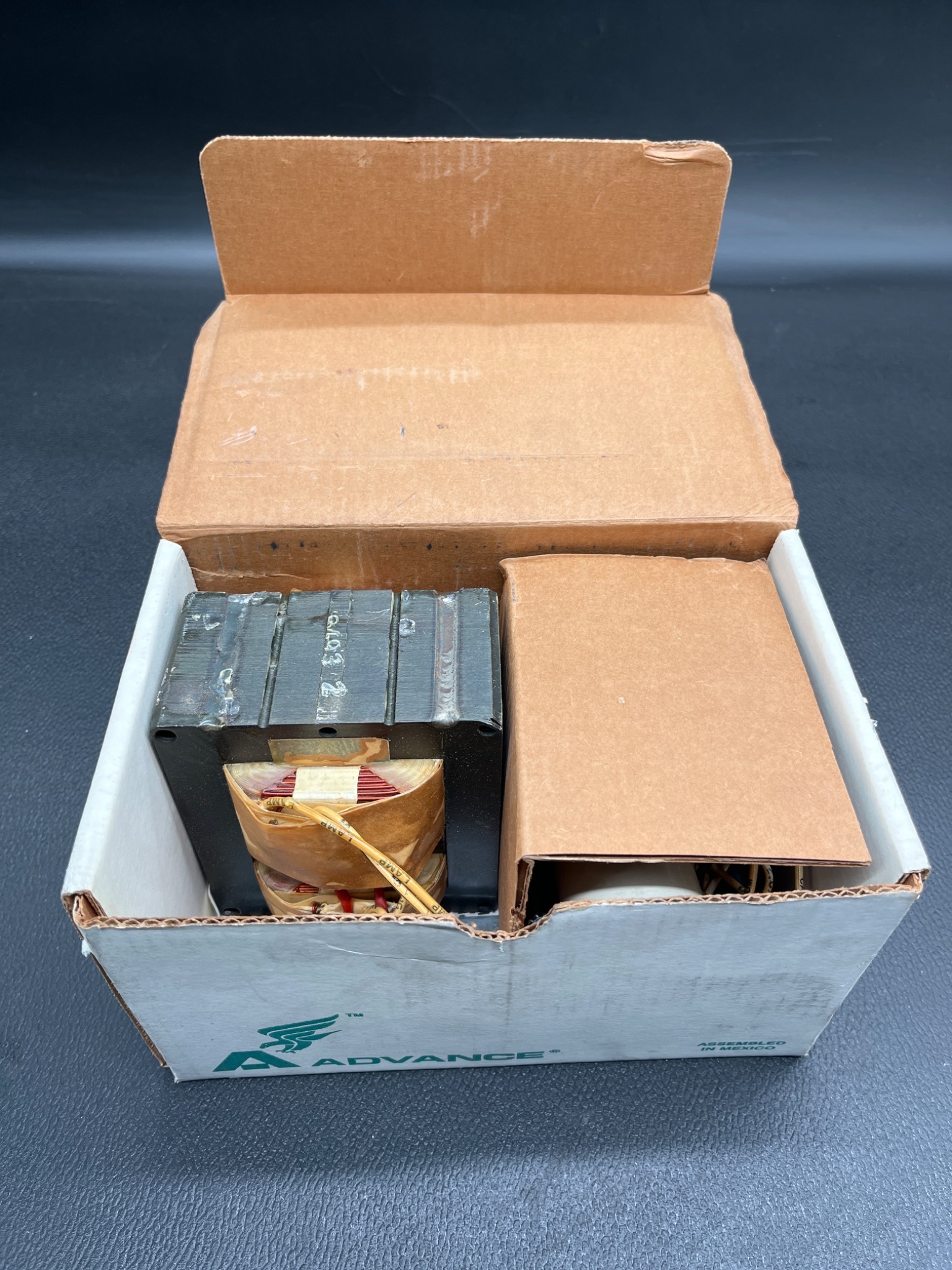 ADVANCE 71A8473-001D 400W HPS Ballast Kit 120-277V NEW 2