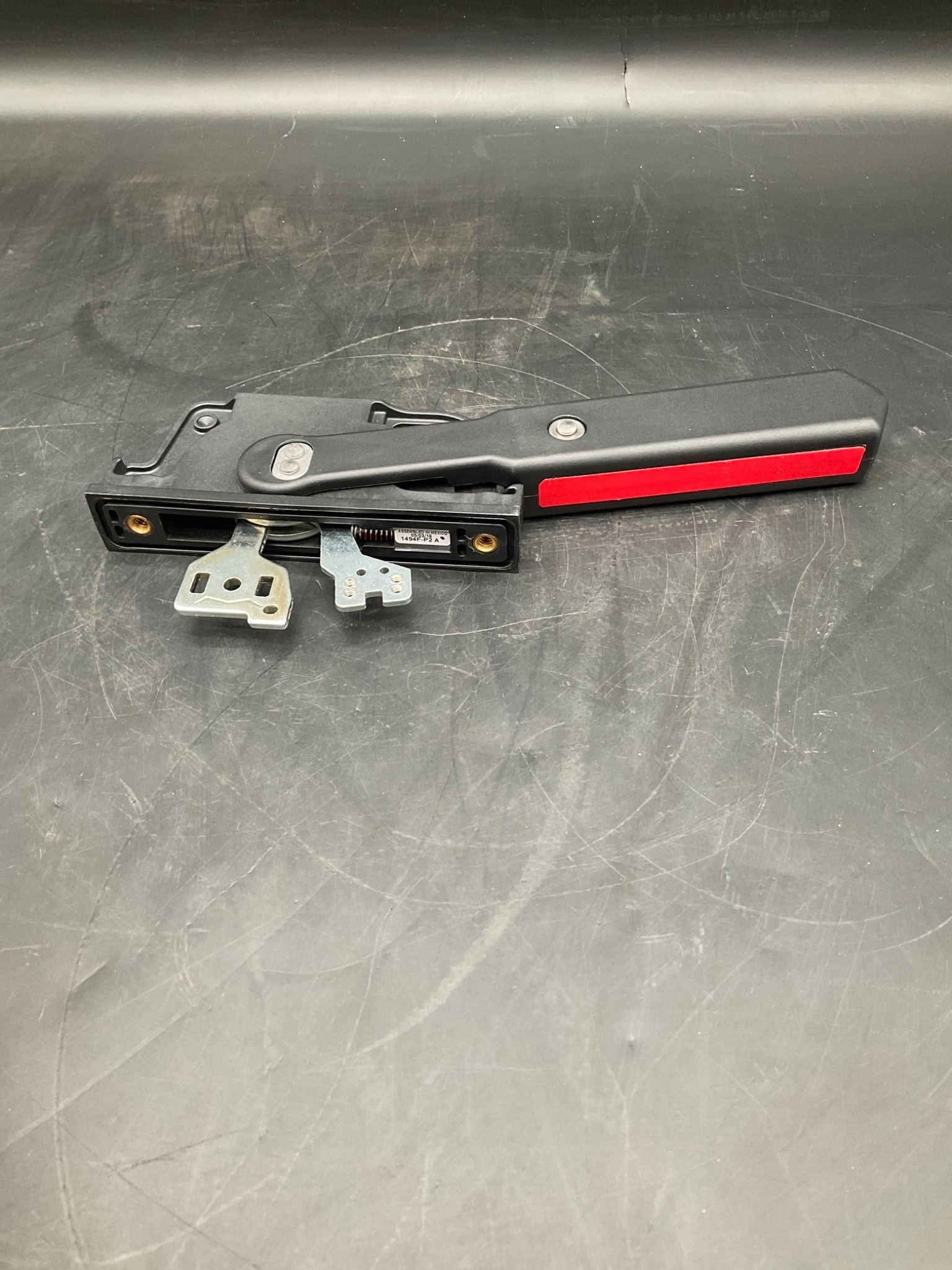 ALLEN BRADLEY 1494F-P2 Molded Disconnect Handle NEW 4