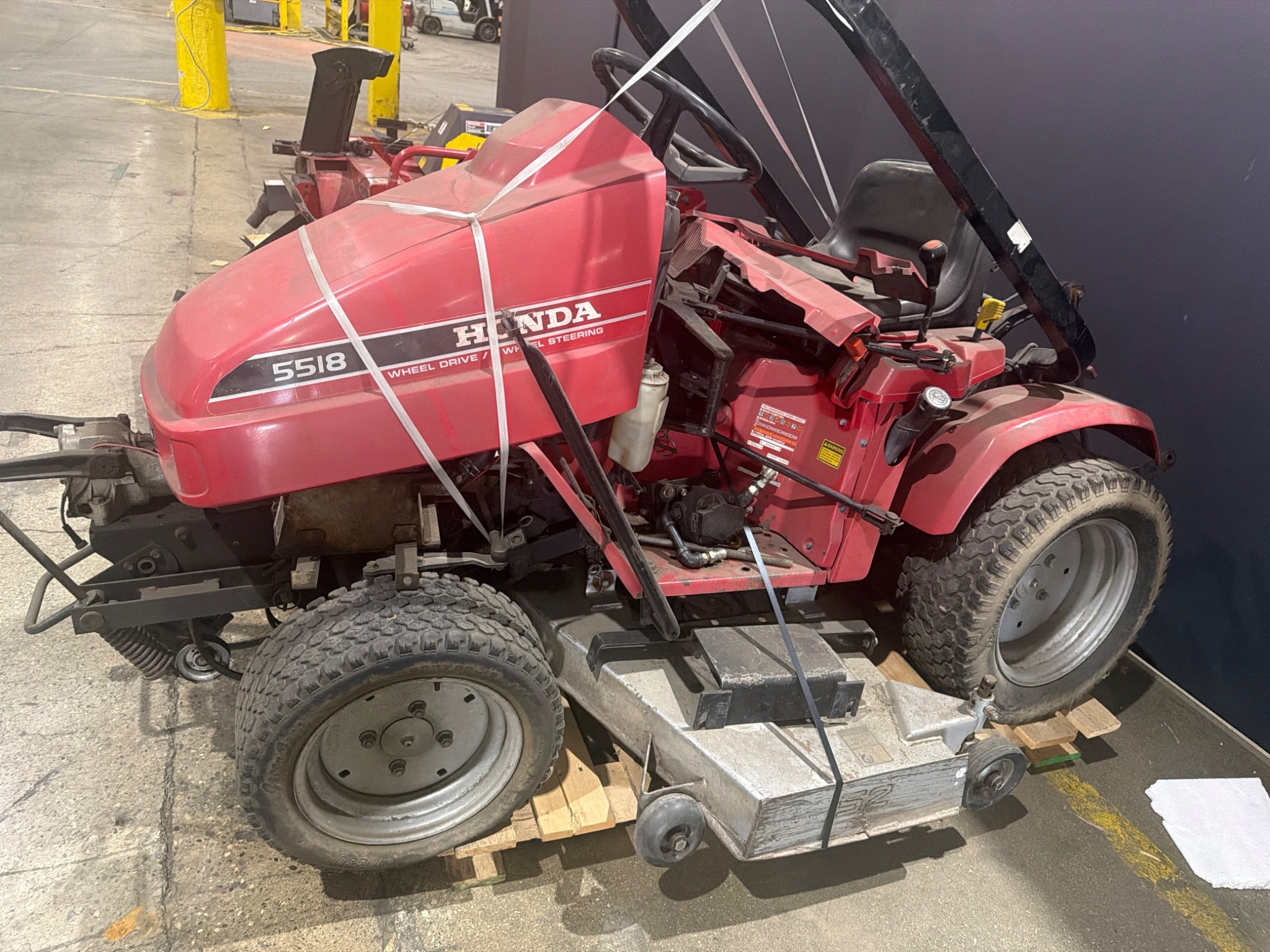 HONDA 5518 Lawn Tractor w/ Attachments NO ENGINE - PARTS ONLY / USED 2
