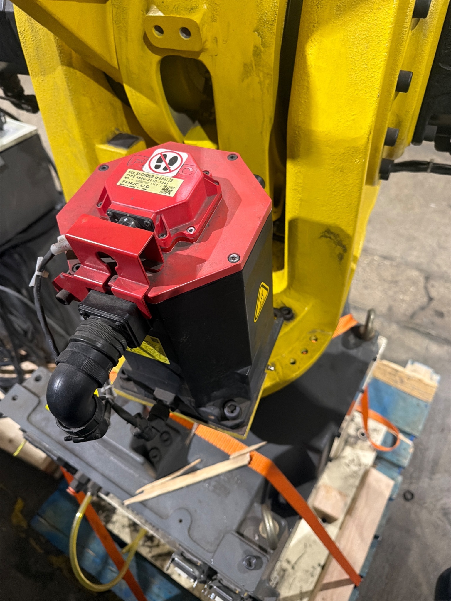 FANUC M-420iA Complete with R-30iA Controller USED 7