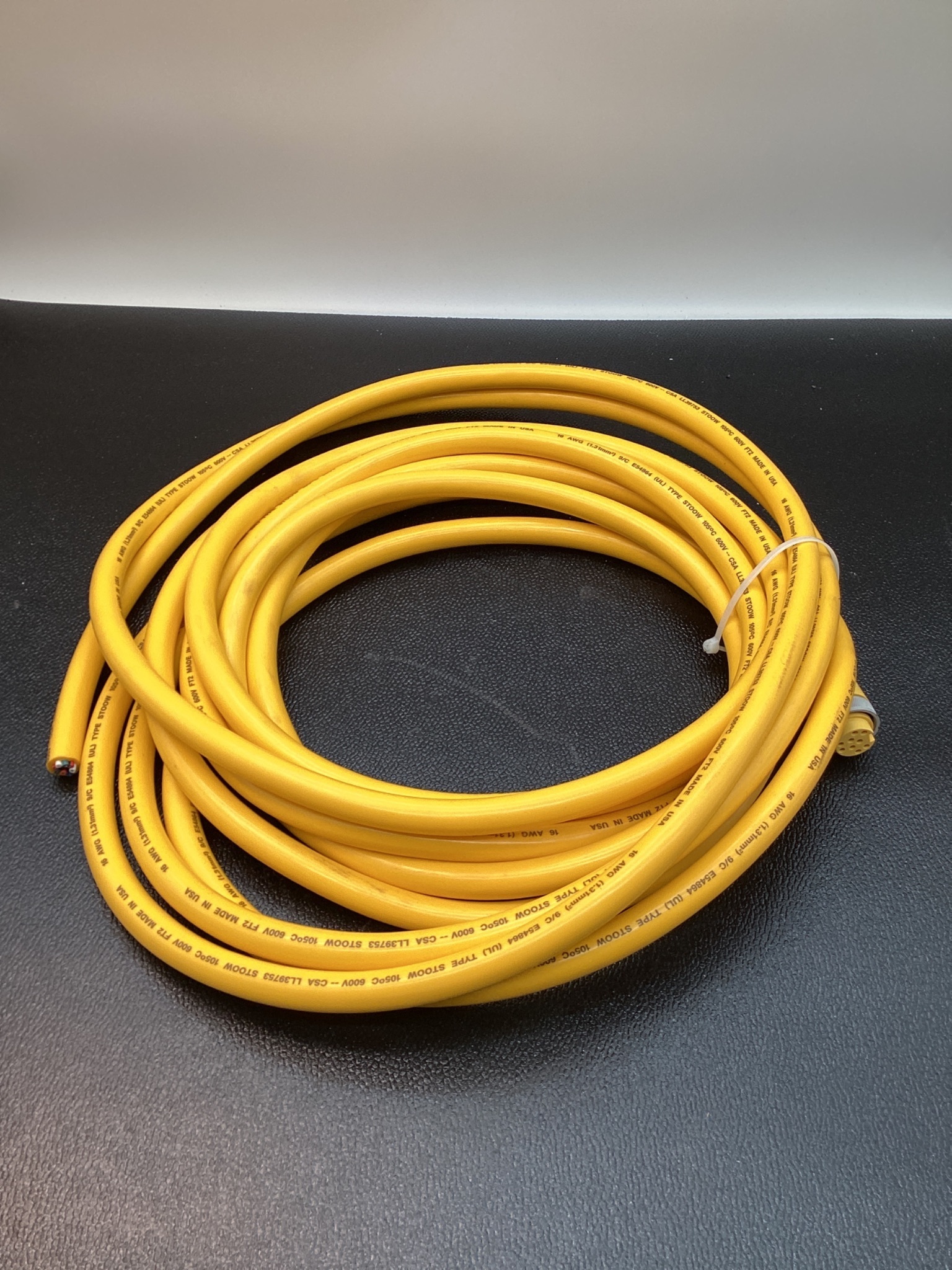 ALLEN BRADLEY 889N-F9AF-10 9 PIN MINI FEMALE CORDSET 10M NEW 0