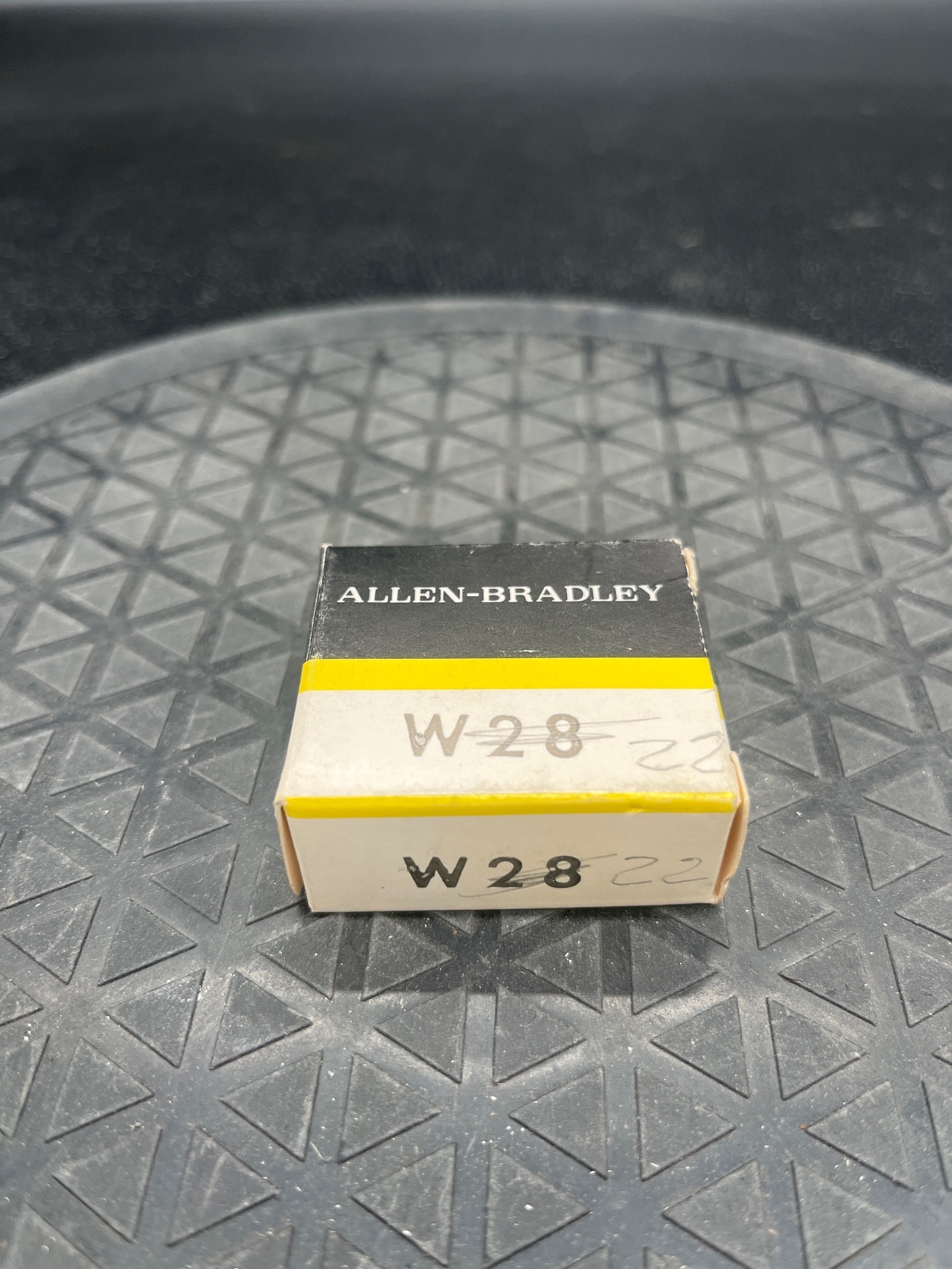 ALLEN BRADLEY W22 CONTROL CIRCUIT CONTACT BLOCK NEW 2