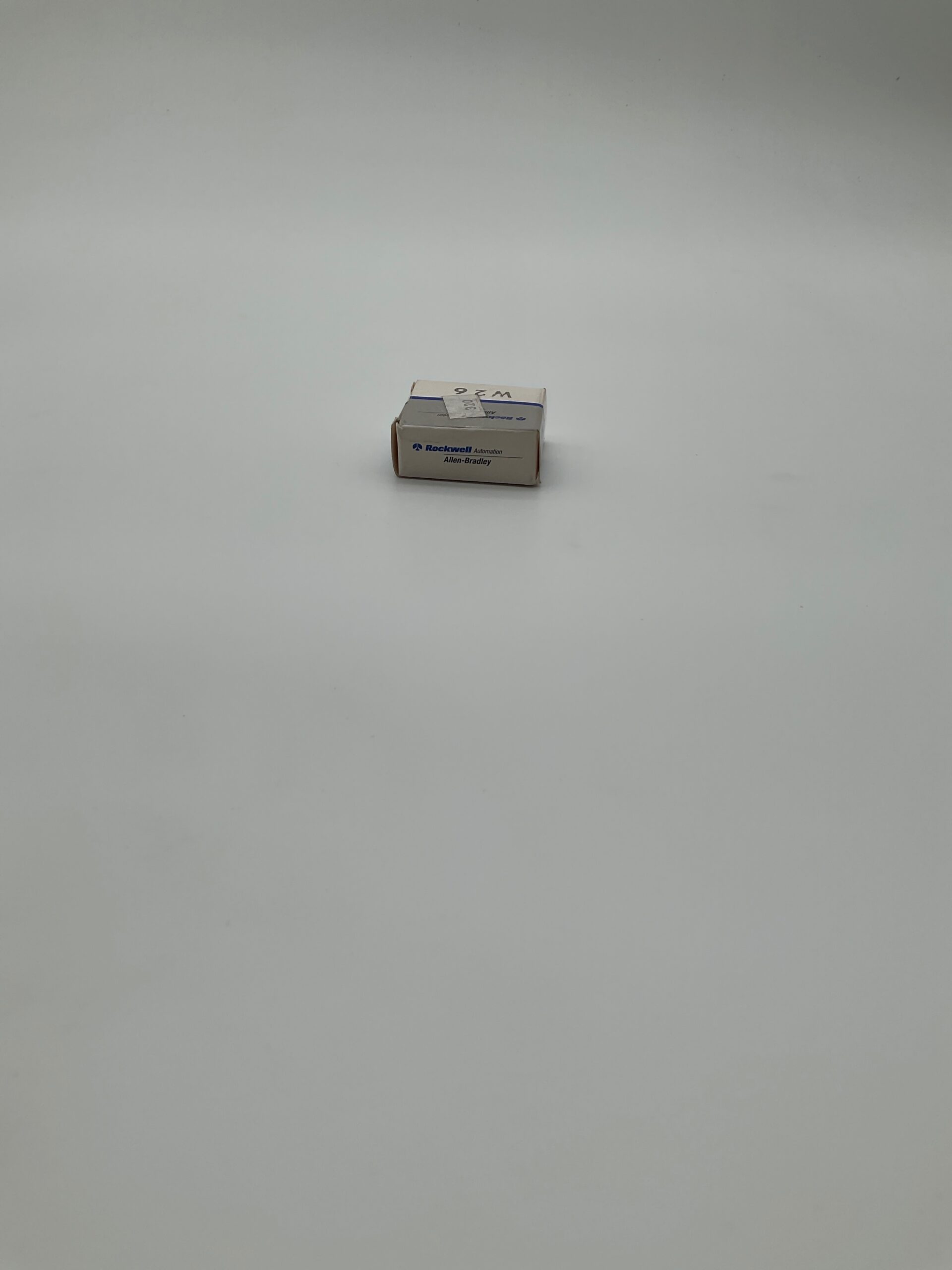 ALLEN BRADLEY W26 Control Circuit Contact Block NEW 1