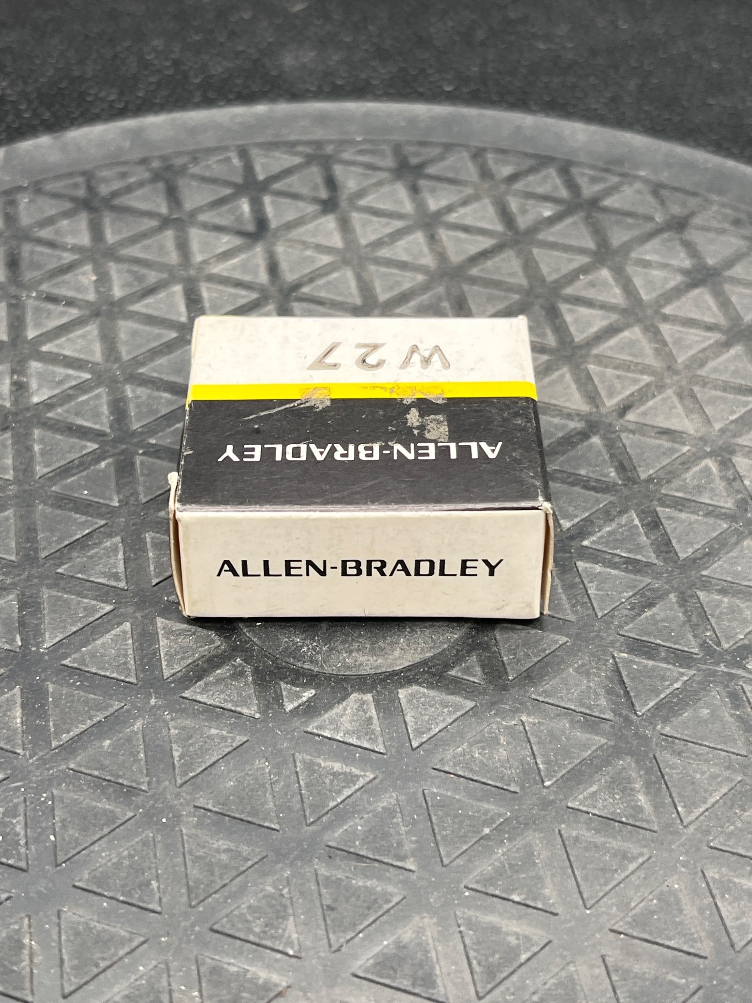 ALLEN BRADLEY W27 Control Circuit Contact Block NEW 3