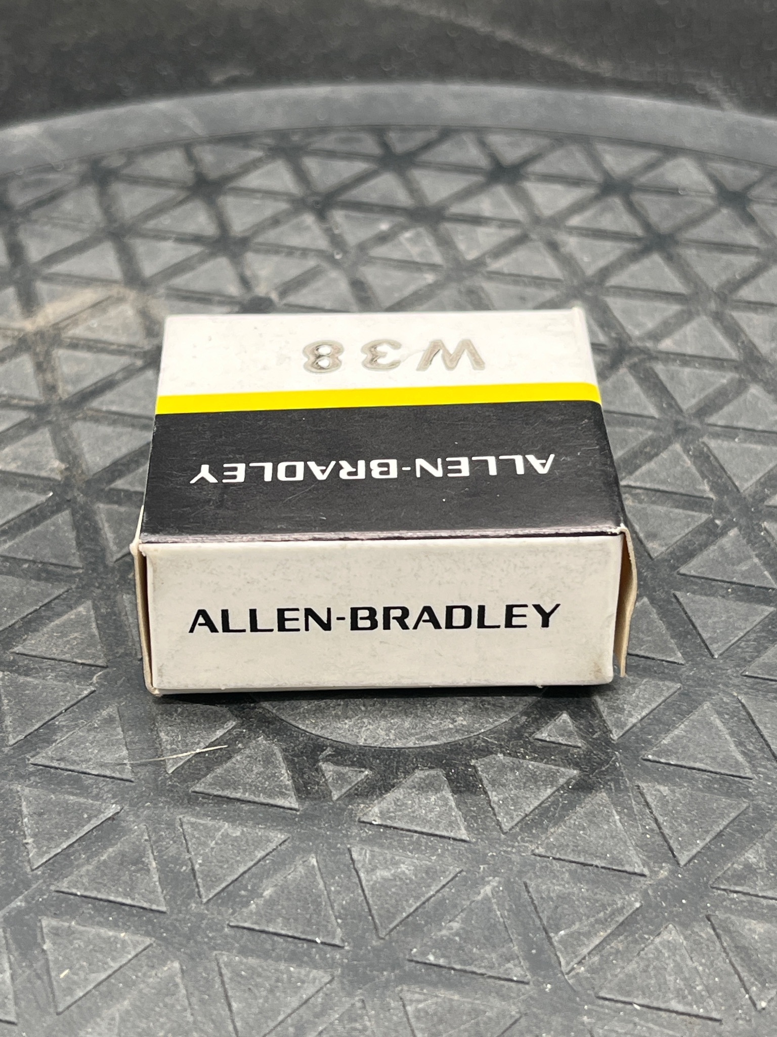ALLEN BRADLEY W38 Auxiliary Contact Block NEW 2