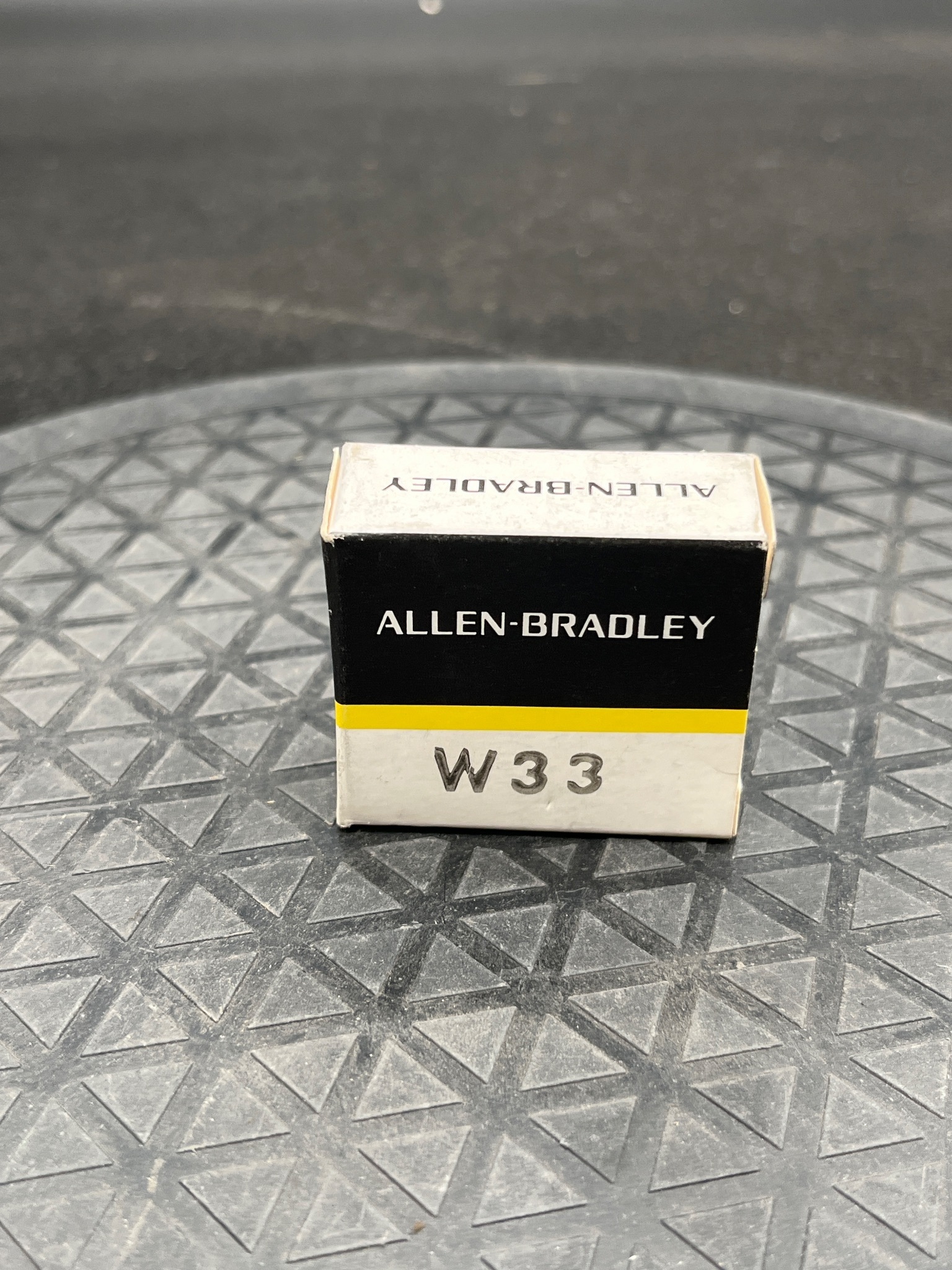 ALLEN BRADLEY W33 Overload Heater Element NEW 1