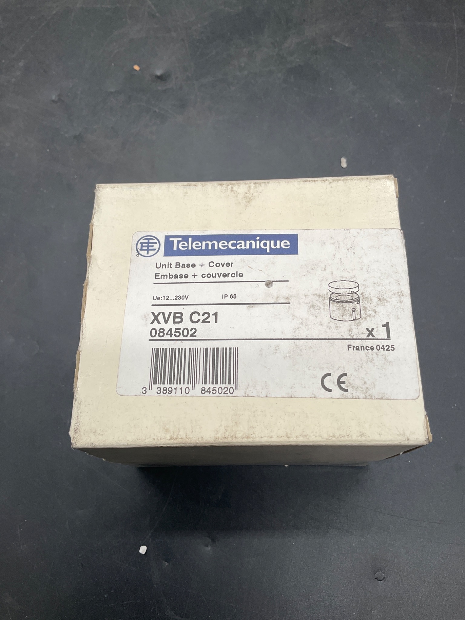 Telemecanique XVB C21 Stack Light Base Unit NEW 2