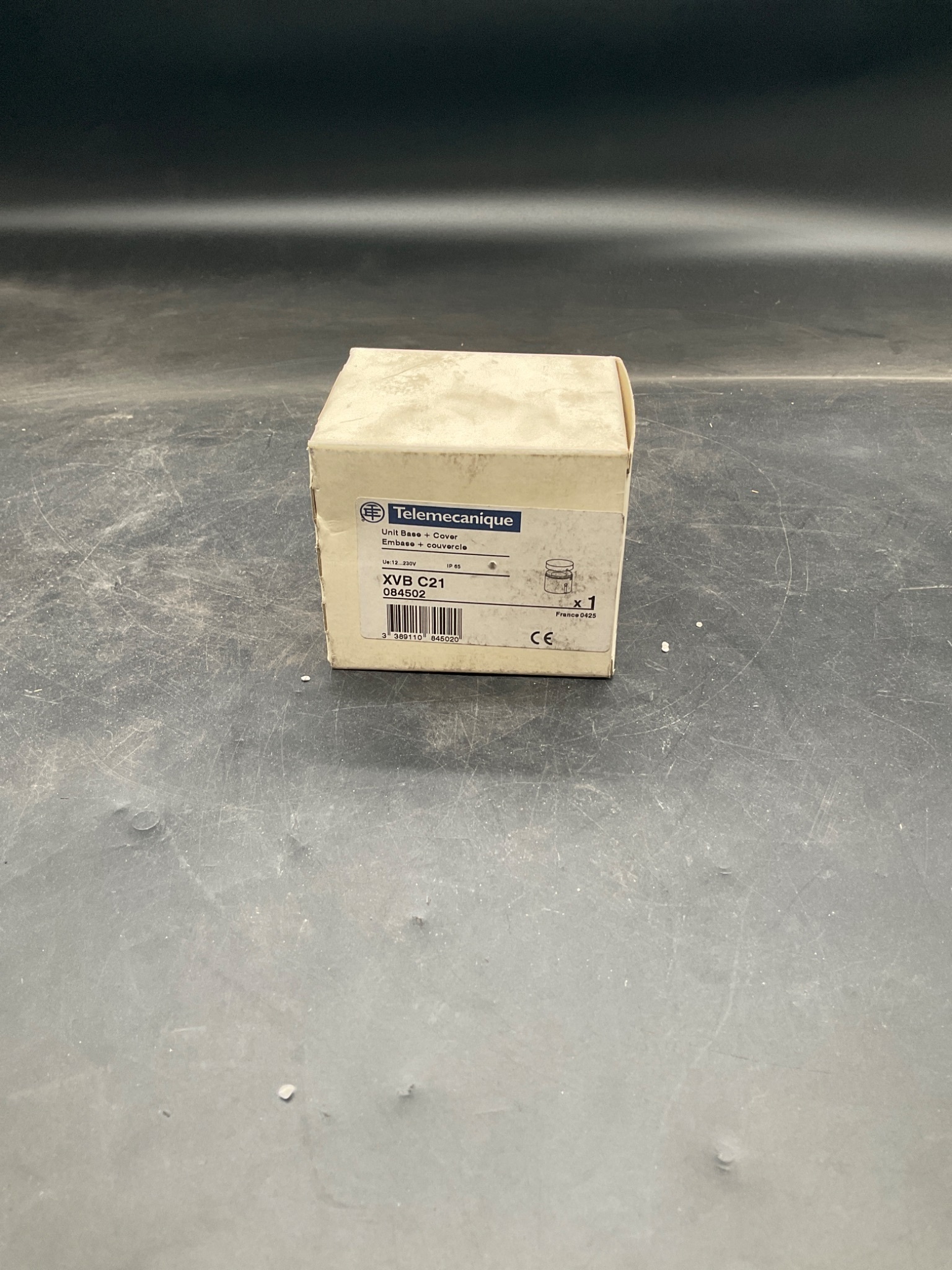 Telemecanique XVB C21 Stack Light Base Unit NEW 3