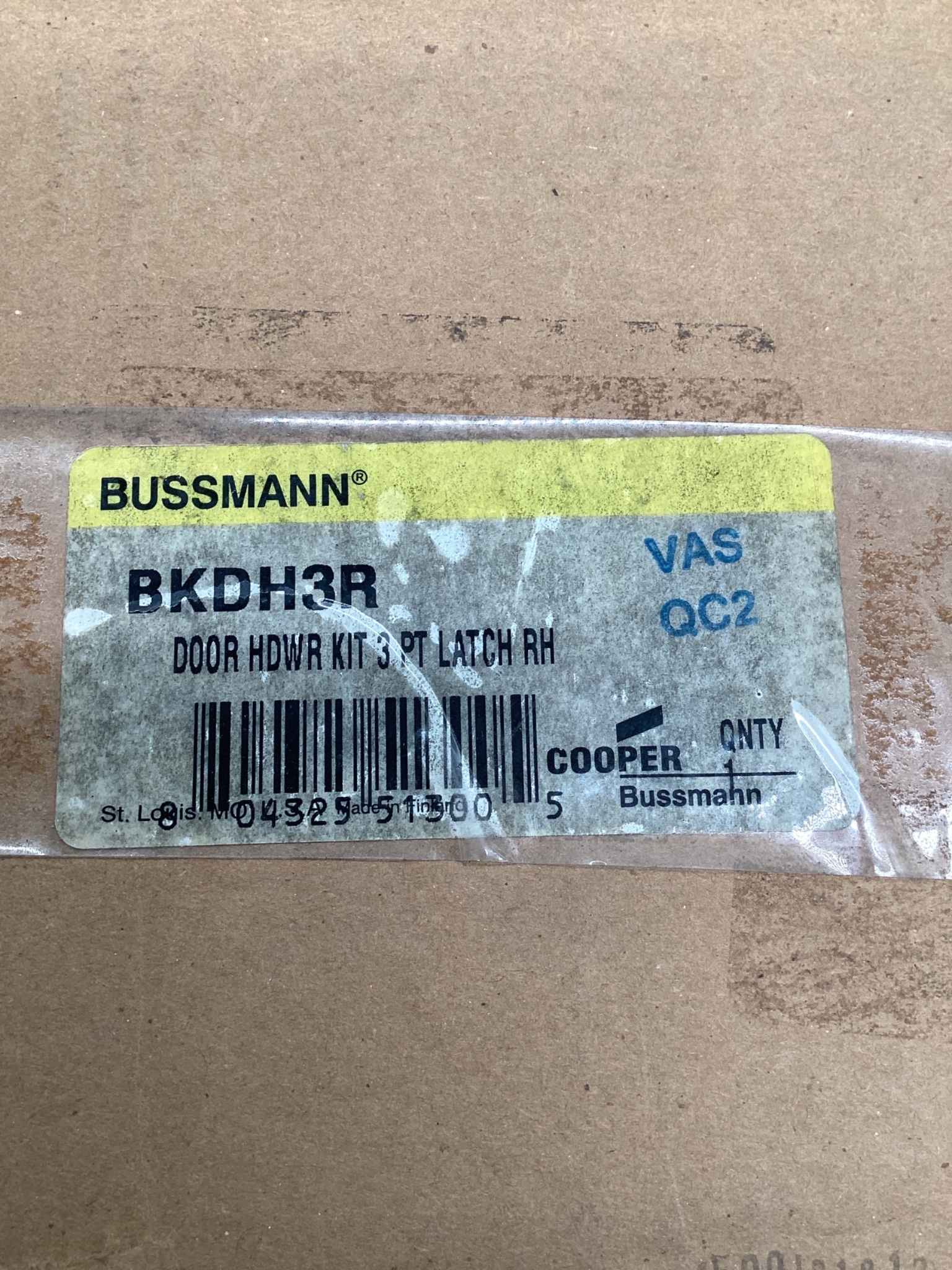 BUSSMANN BKDH3R Door Hardware Kit 3-Point Latch RH NEW 5