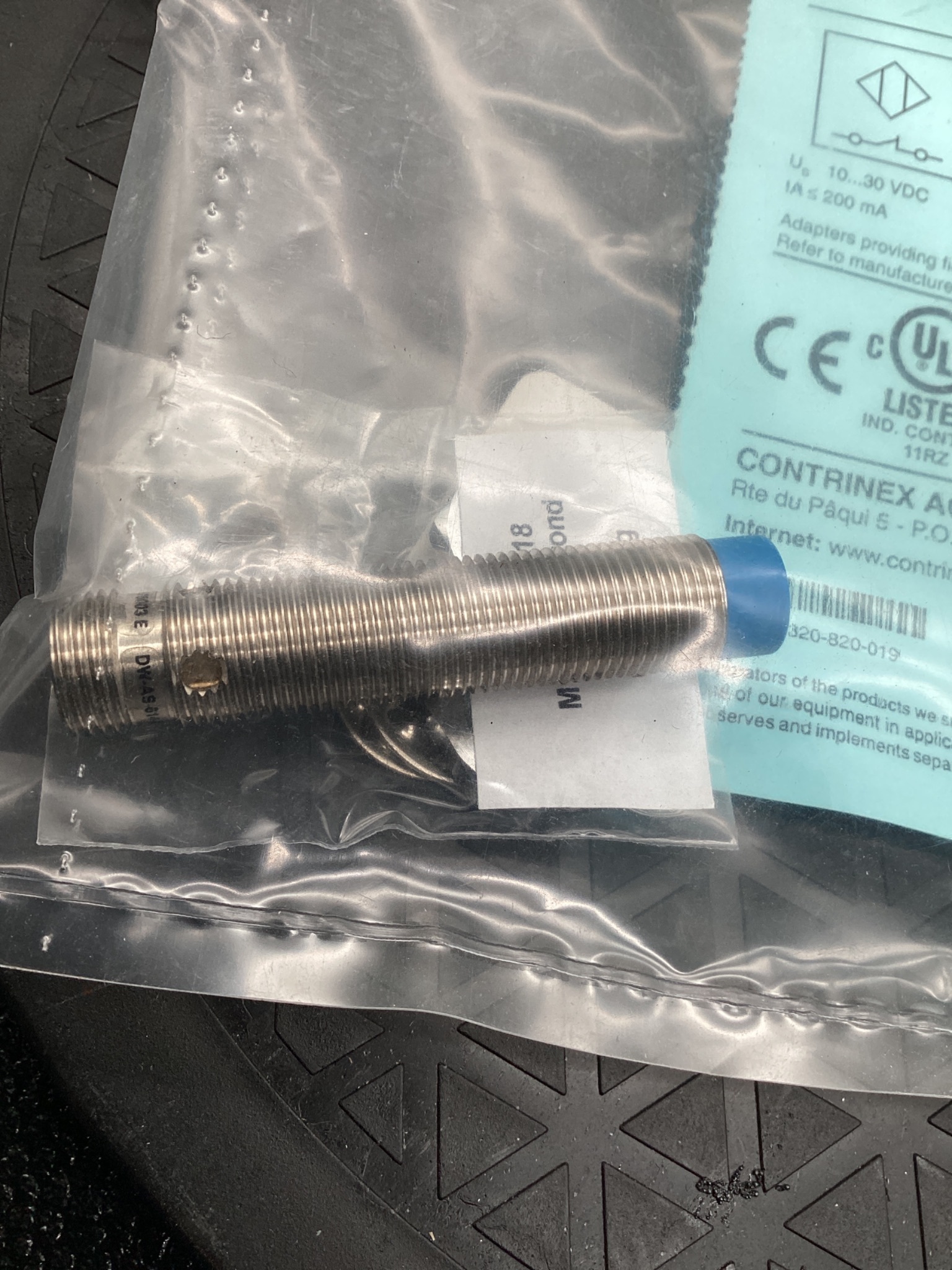 CONTRINEX DW-AS-614-M12 Inductive Proximity Sensor 4mm PNP NO NEW 1