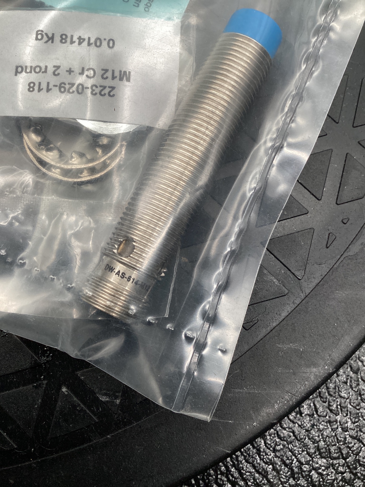 CONTRINEX DW-AS-614-M12 Inductive Proximity Sensor 4mm PNP NO NEW 2