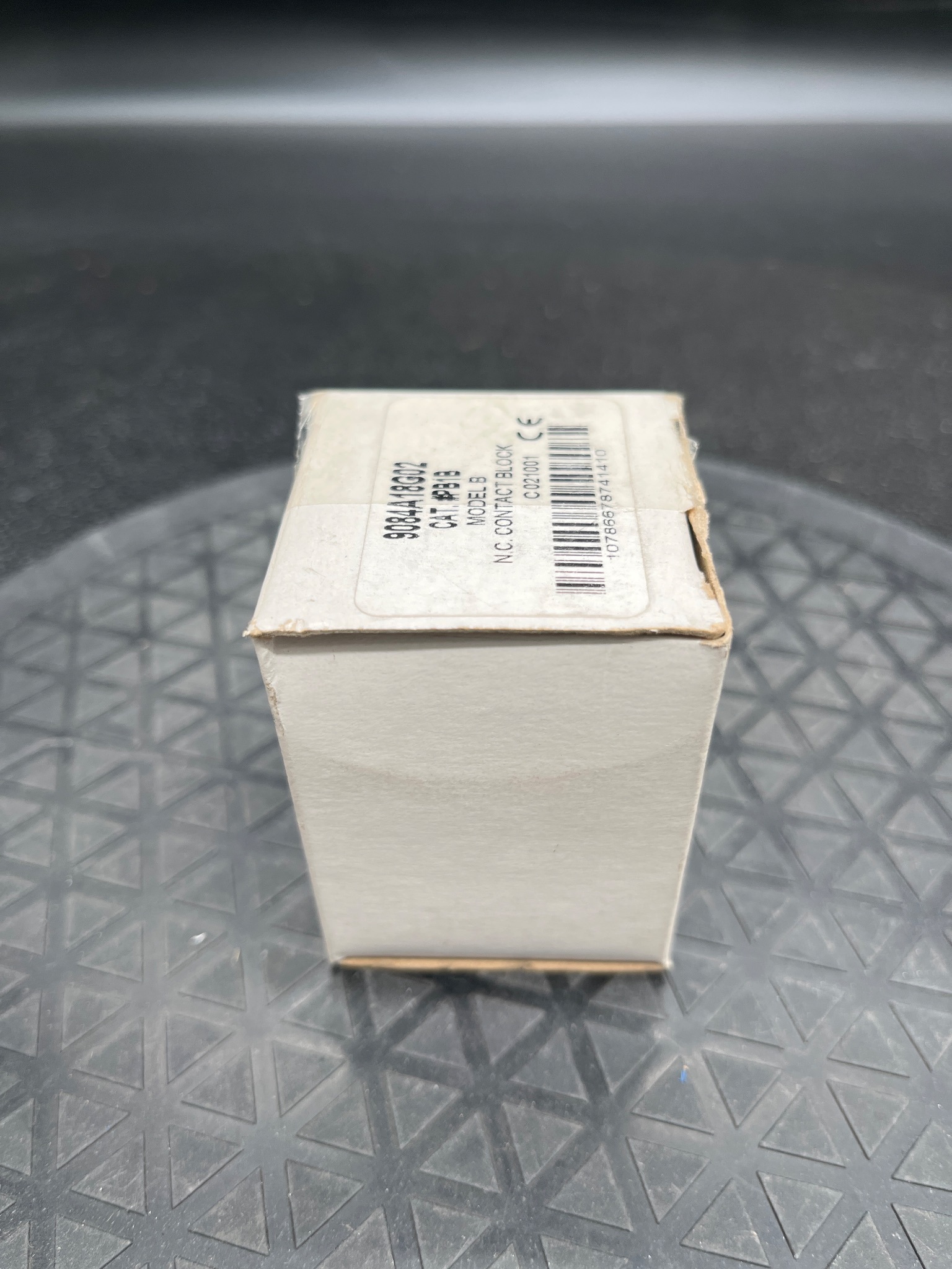 CUTLER-HAMMER 9084A18G02 Contact Block 1 NC NEW 3