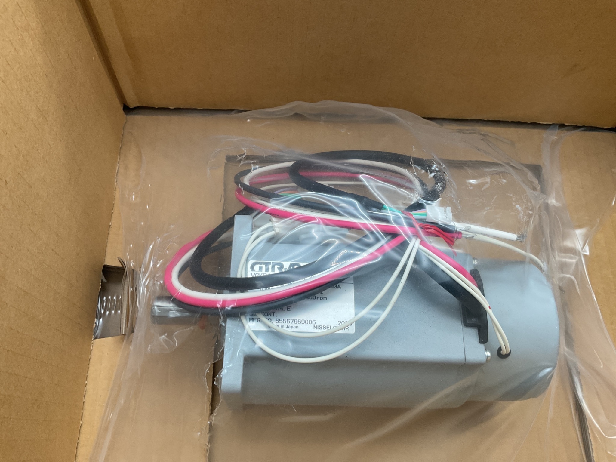 NISSEI GTR-AR GKD15-15N100L2X Gearmotor 24VDC NEW 0