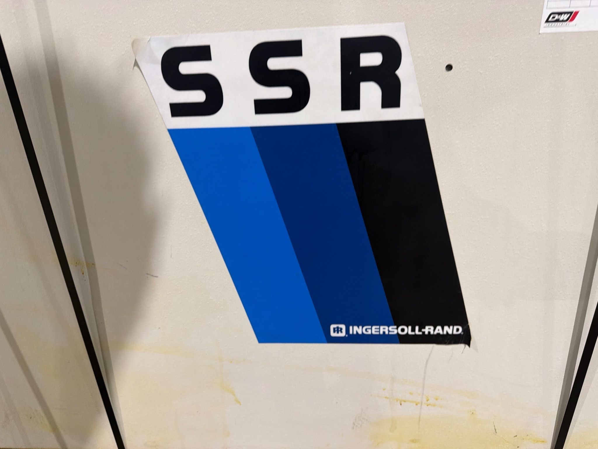 INGERSOLL RAND SSR EP25 25 HP Rotary Screw Air Compressor USED 2
