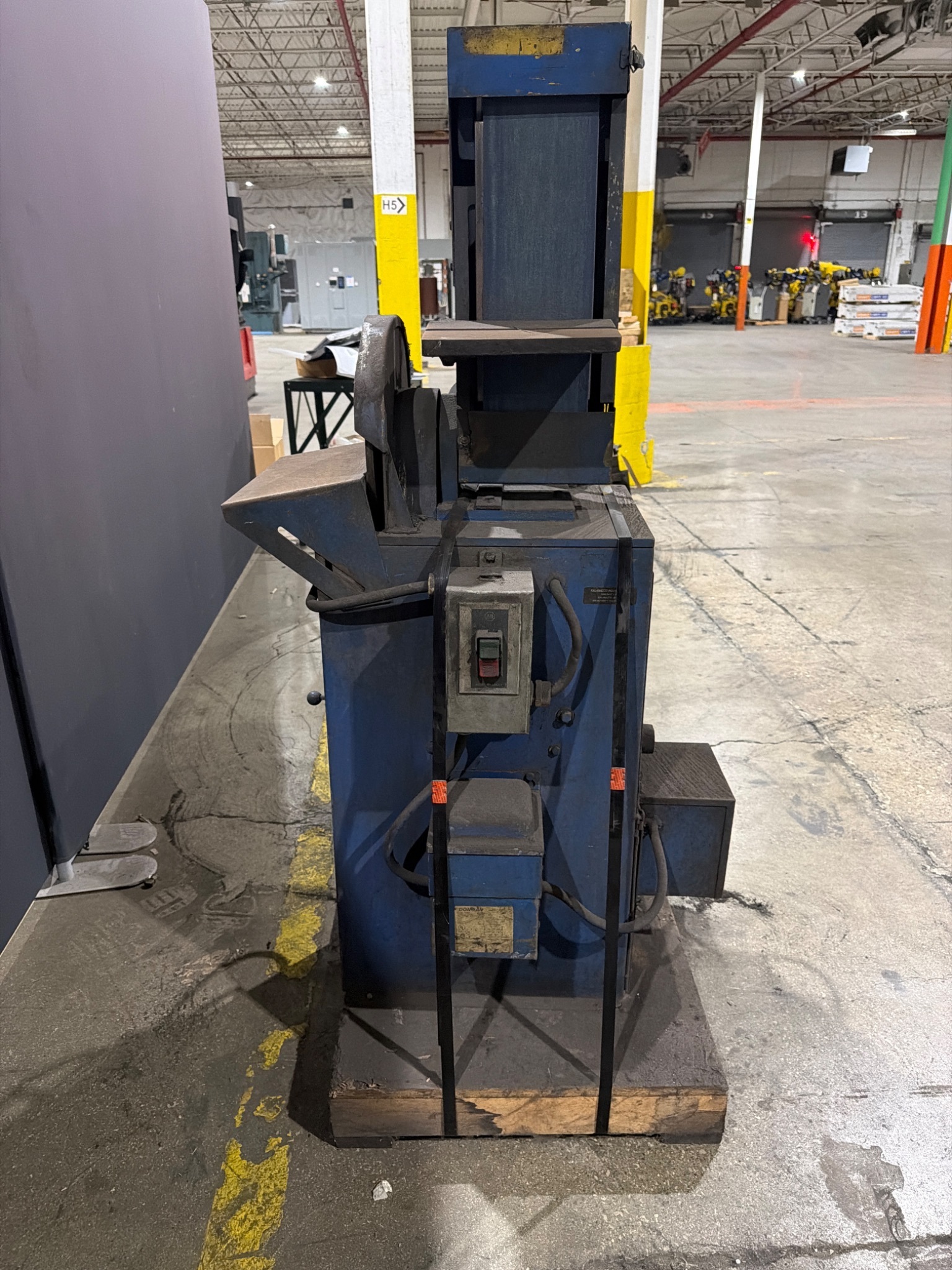 KALAMAZOO INDUSTRIES Belt Grinder & Sander USED 3