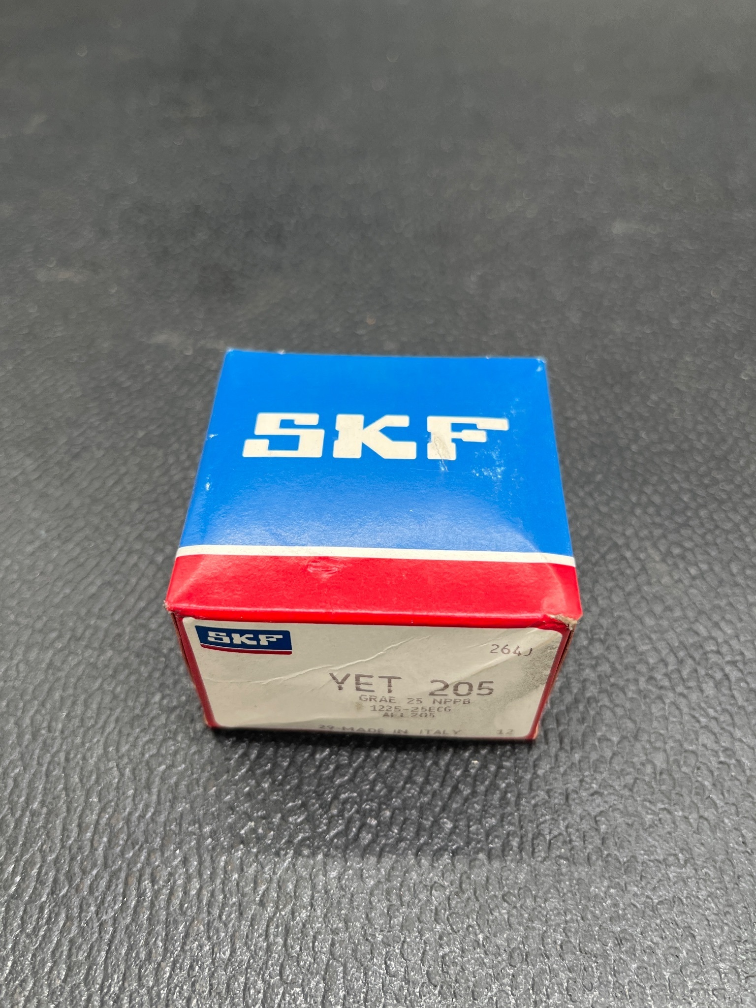 SKF YET 205 Insert Ball Bearing NEW 0