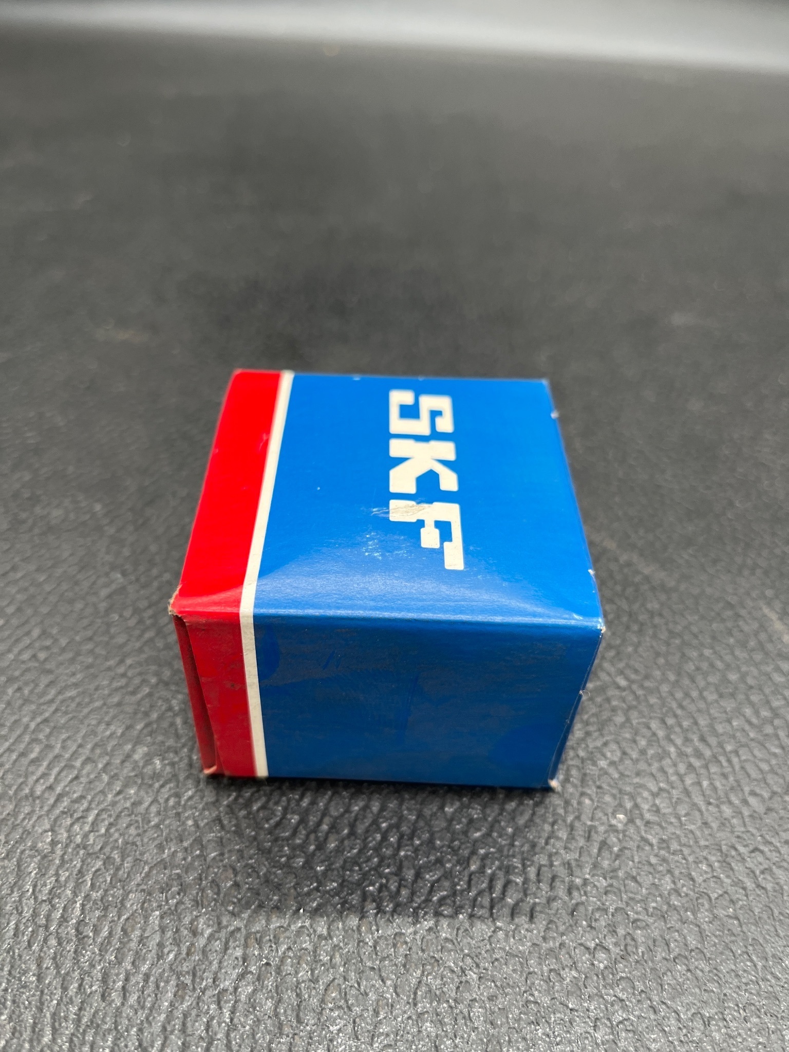 SKF YET 205 Insert Ball Bearing NEW 1