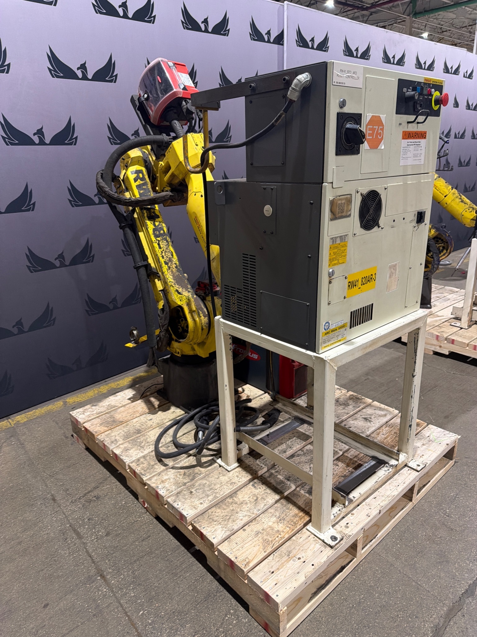 FANUC ArcMate 120iC Robot Complete w/ R‑30iB Controller & Fronius Weld System 2