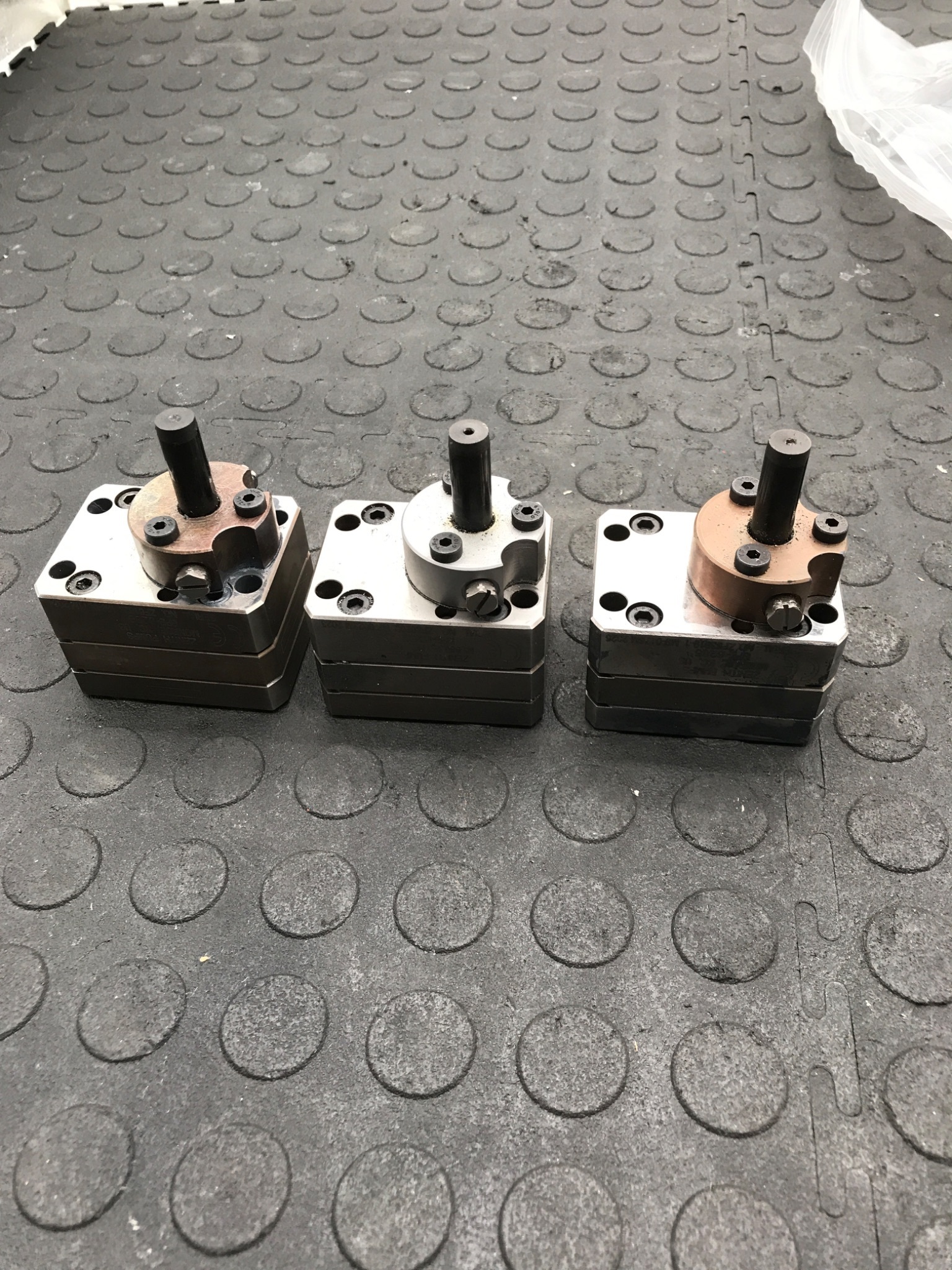 Zenith Gear Pump EO‑9999‑525‑000 (FANUC) Lot of 3 - USED 3