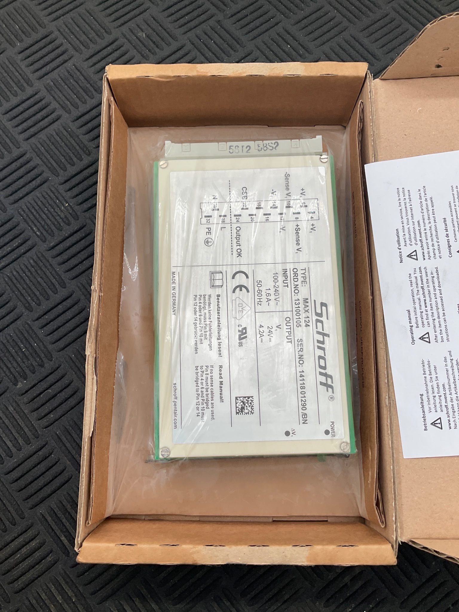 NVENT SCHROFF 13100105 MAX 124 19" Power Supply Unit NEW 2