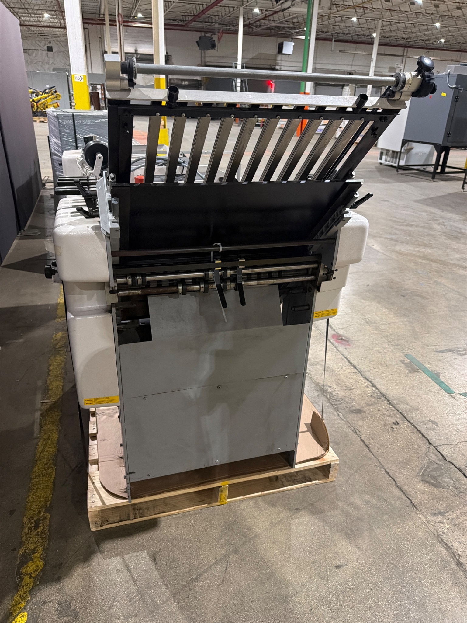BAUM 18 High‑Speed Paper Folding Machine USED 8