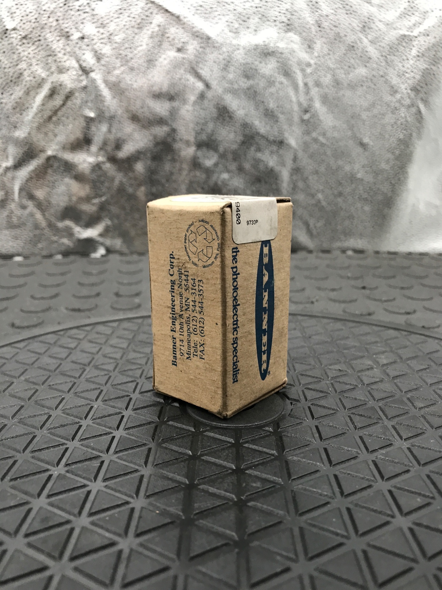 Banner 27533 Retroreflective Photoelectric Sensor NEW 2