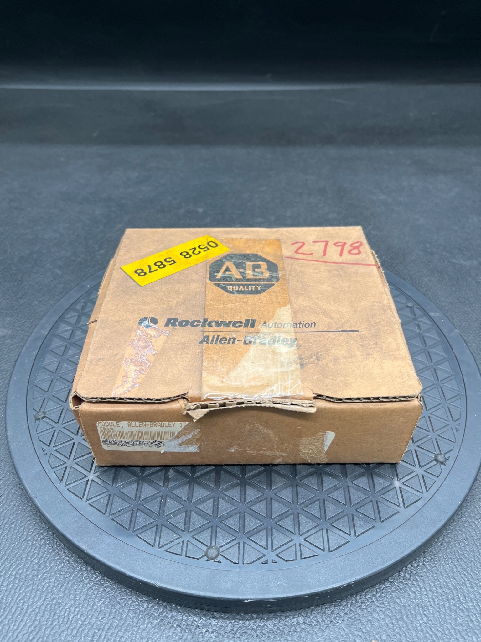 Allen-Bradley 1746-IB16/C SLC 500 16 Point Input Module NEW 0