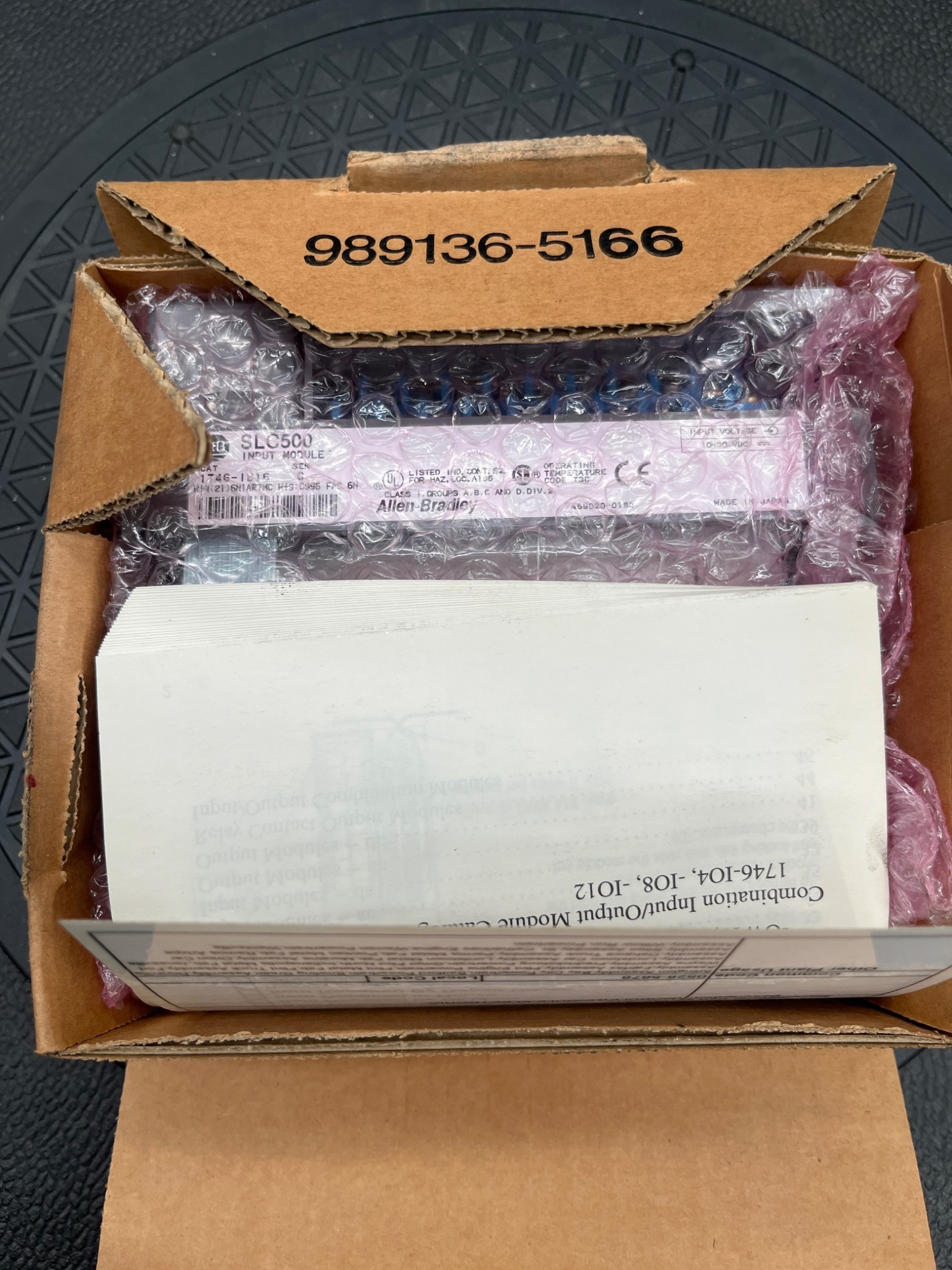 Allen-Bradley 1746-IB16/C SLC 500 16 Point Input Module NEW 4