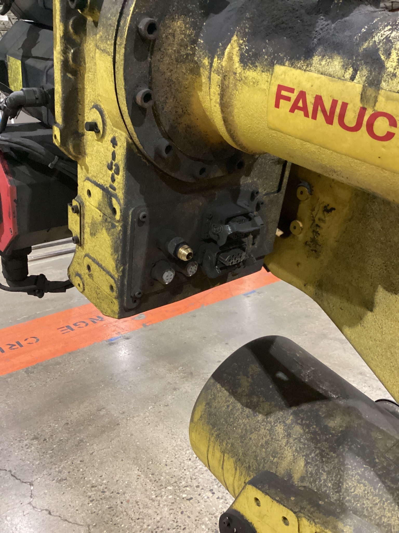 FANUC R-2000iB/210F w/ R-30iB Controls USED - Missing Teach Pendant 5