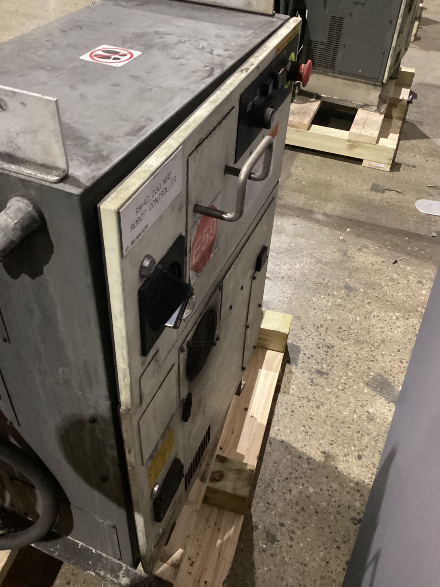 FANUC R-2000iB/210F w/ R-30iB Controls USED - Missing Teach Pendant 8
