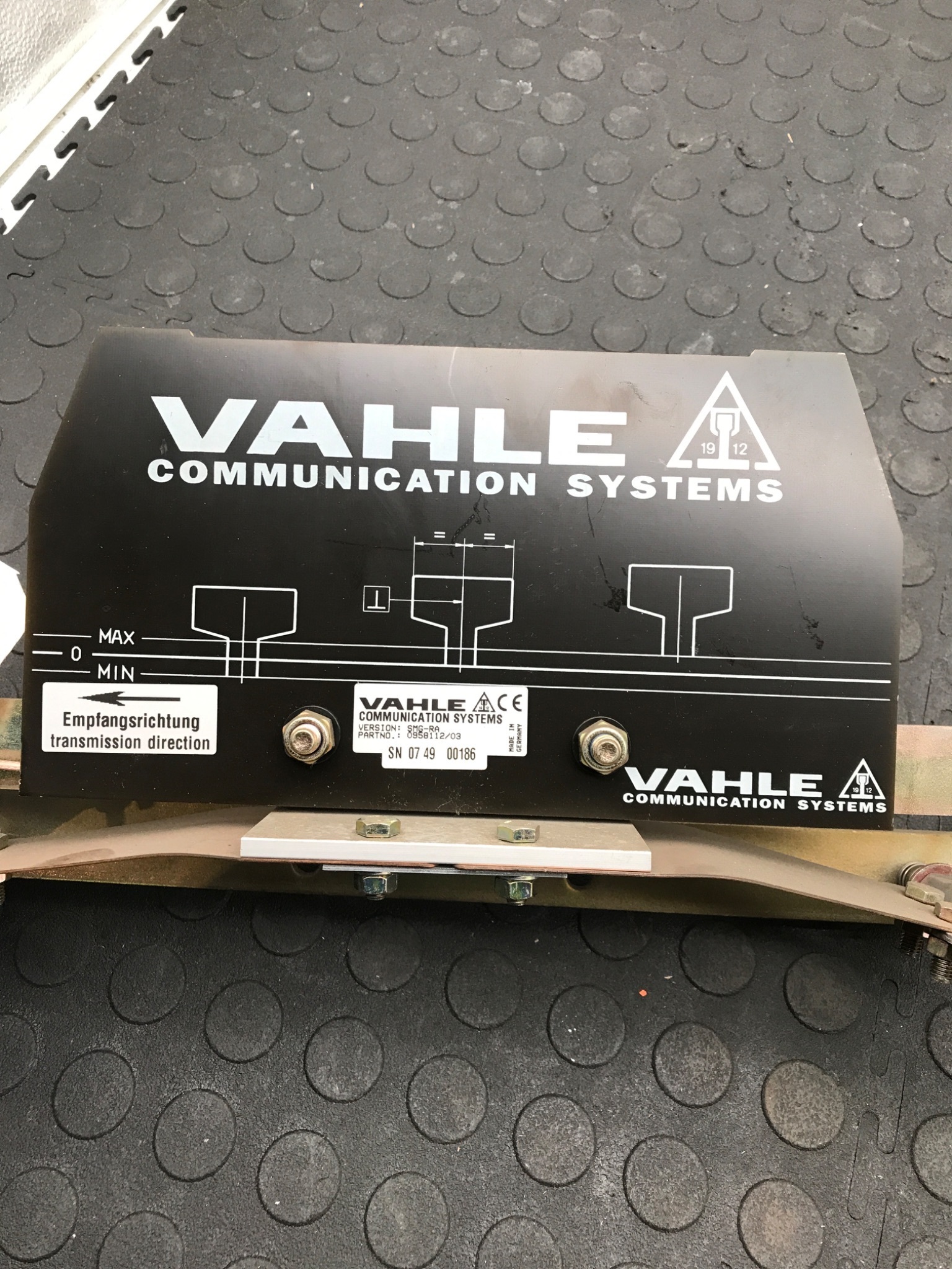 VAHLE 095812-203 Communication Current Collector USED 4
