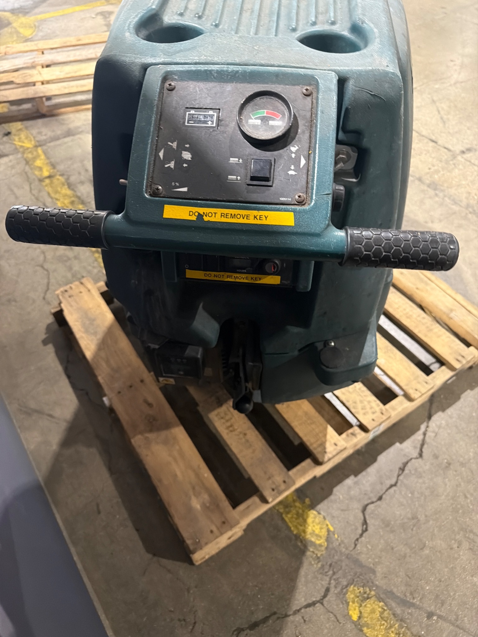 NOBLES ECOH2O Floor Scrubber USED 3