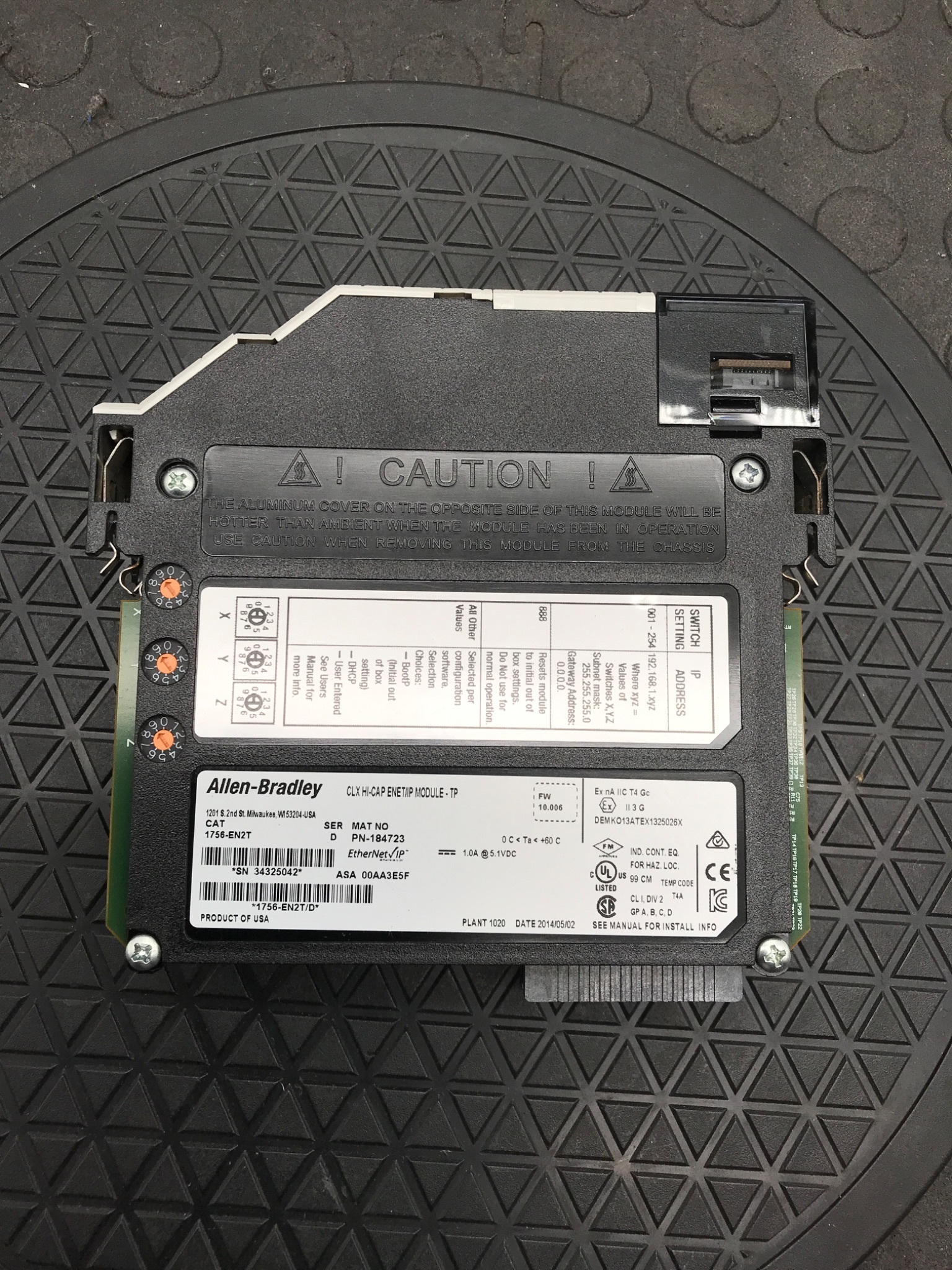ALLEN BRADLEY 1756-EN2T/D ControlLogix Ethernet Module USED 1