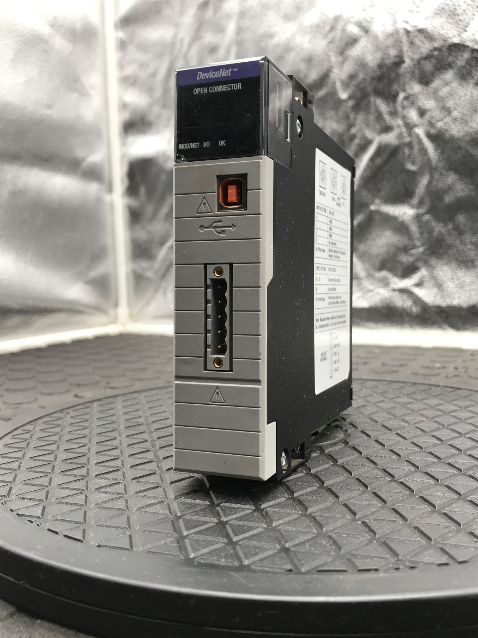 ALLEN BRADLEY 1756-DNB/E DeviceNet Communication Module USED 0