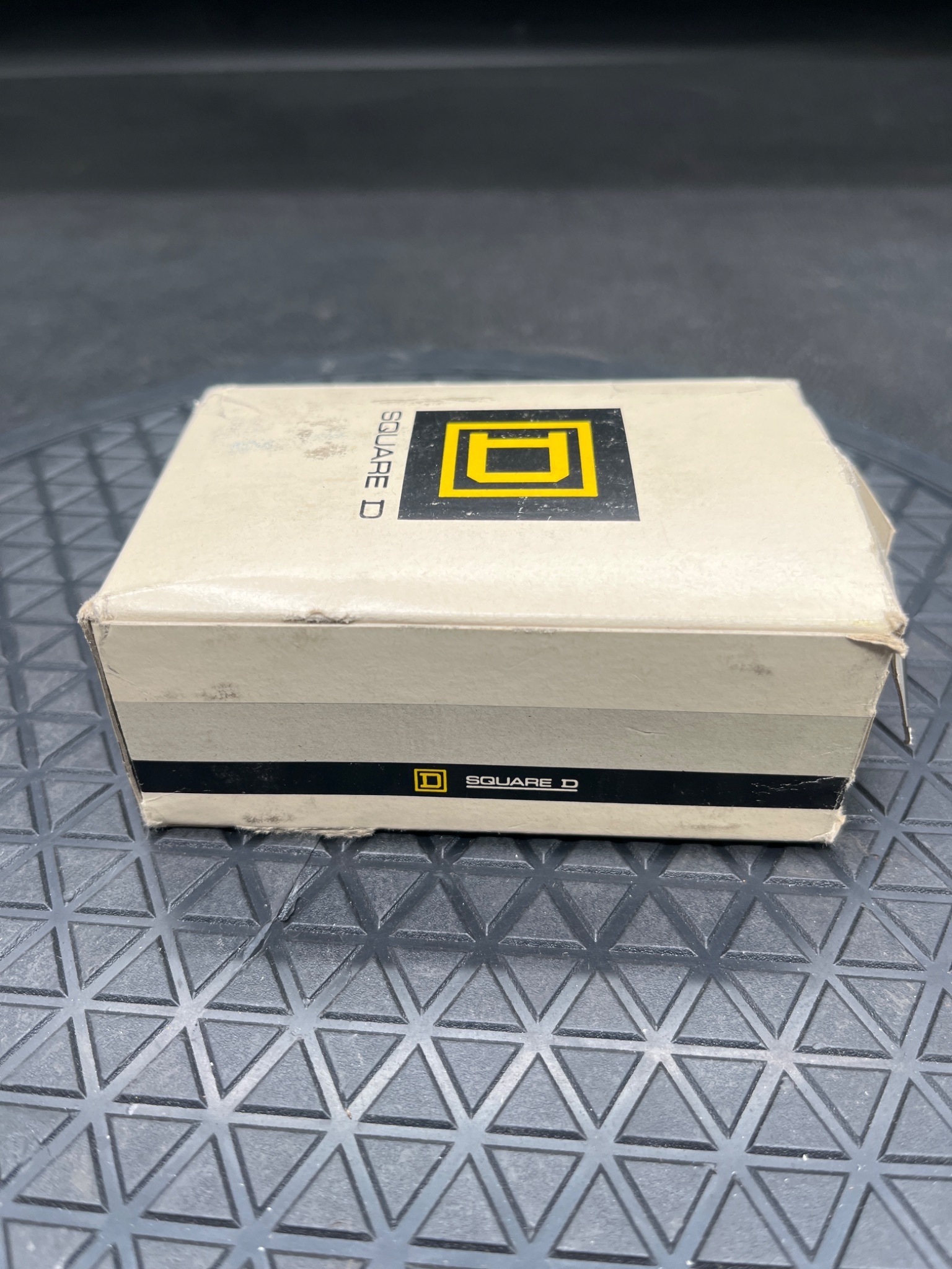 Square D 9007B064B2 Heavy Duty Position Limit Switch NEW 3