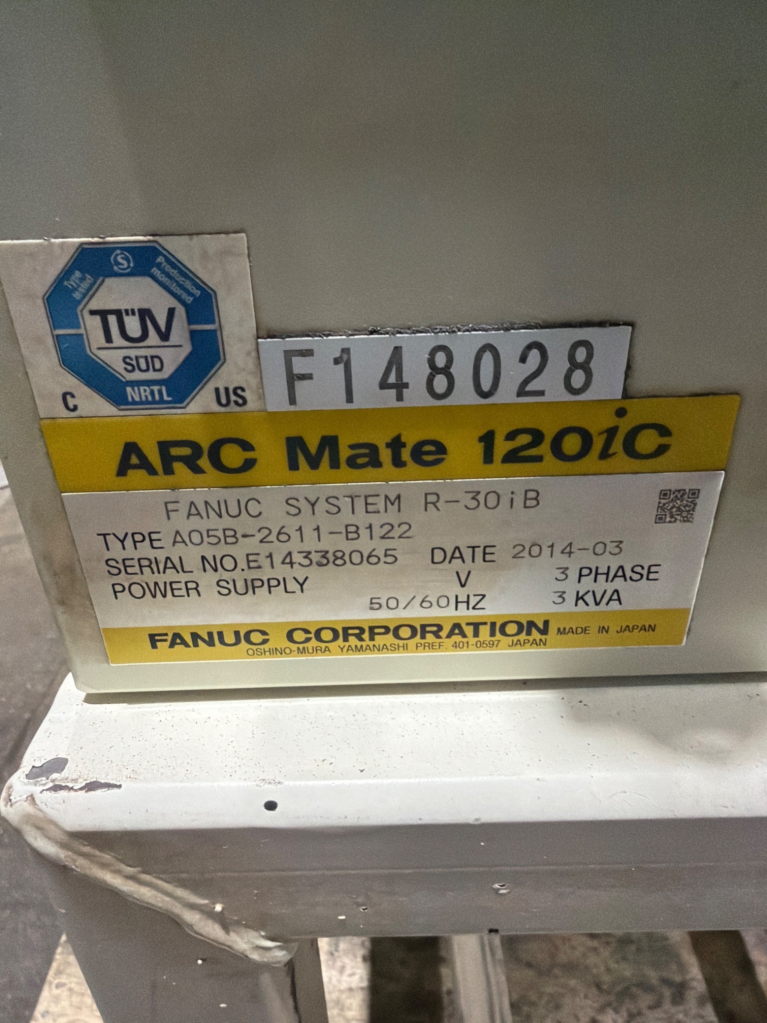 FANUC ArcMate 120iC Robot Complete w/ R‑30iB Controller & Fronius Weld System 8