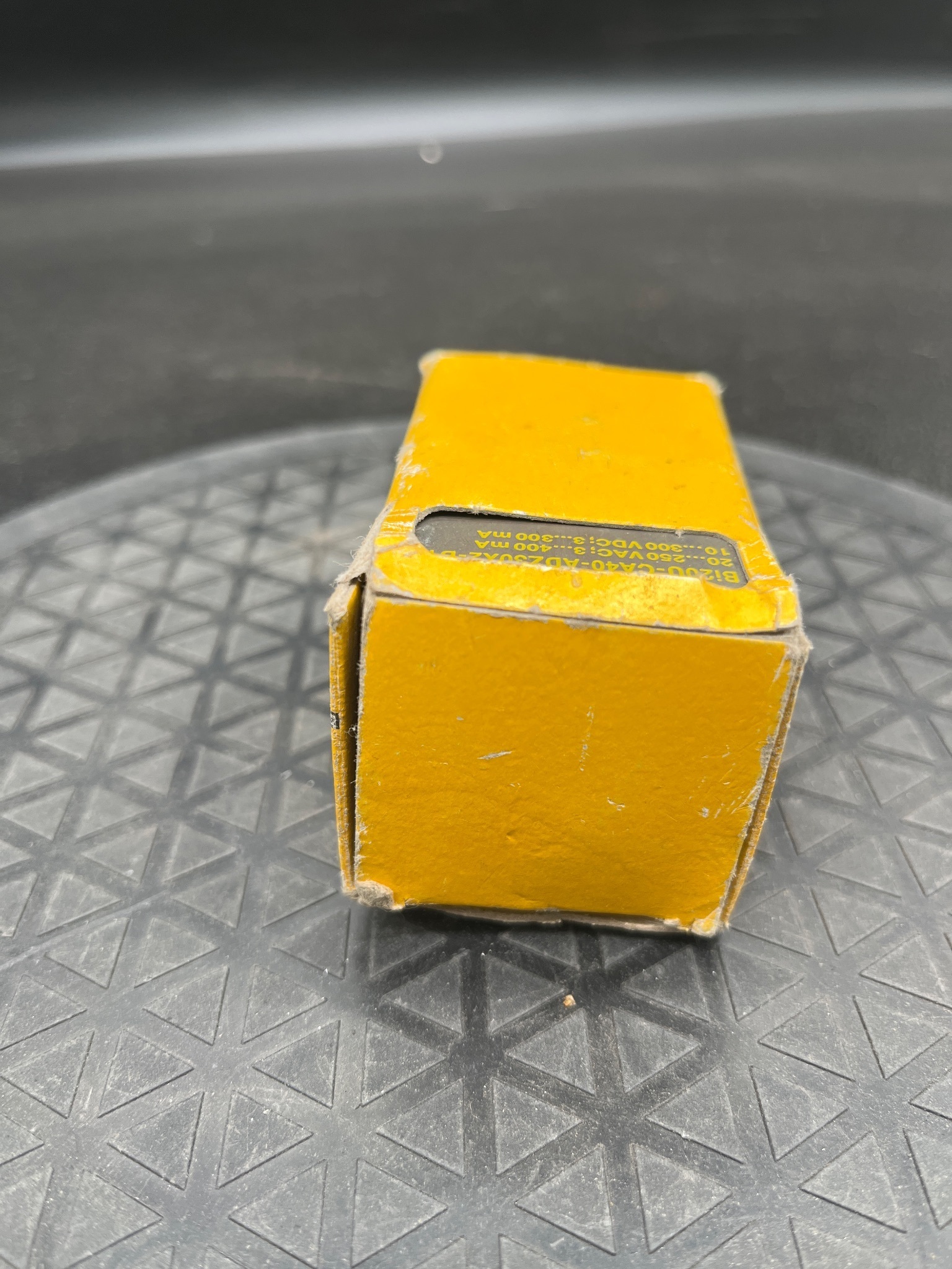 TURCK BI20U-CA40-ADZ30X2-B1131 Inductive Proximity Sensor 20mm NEW 3