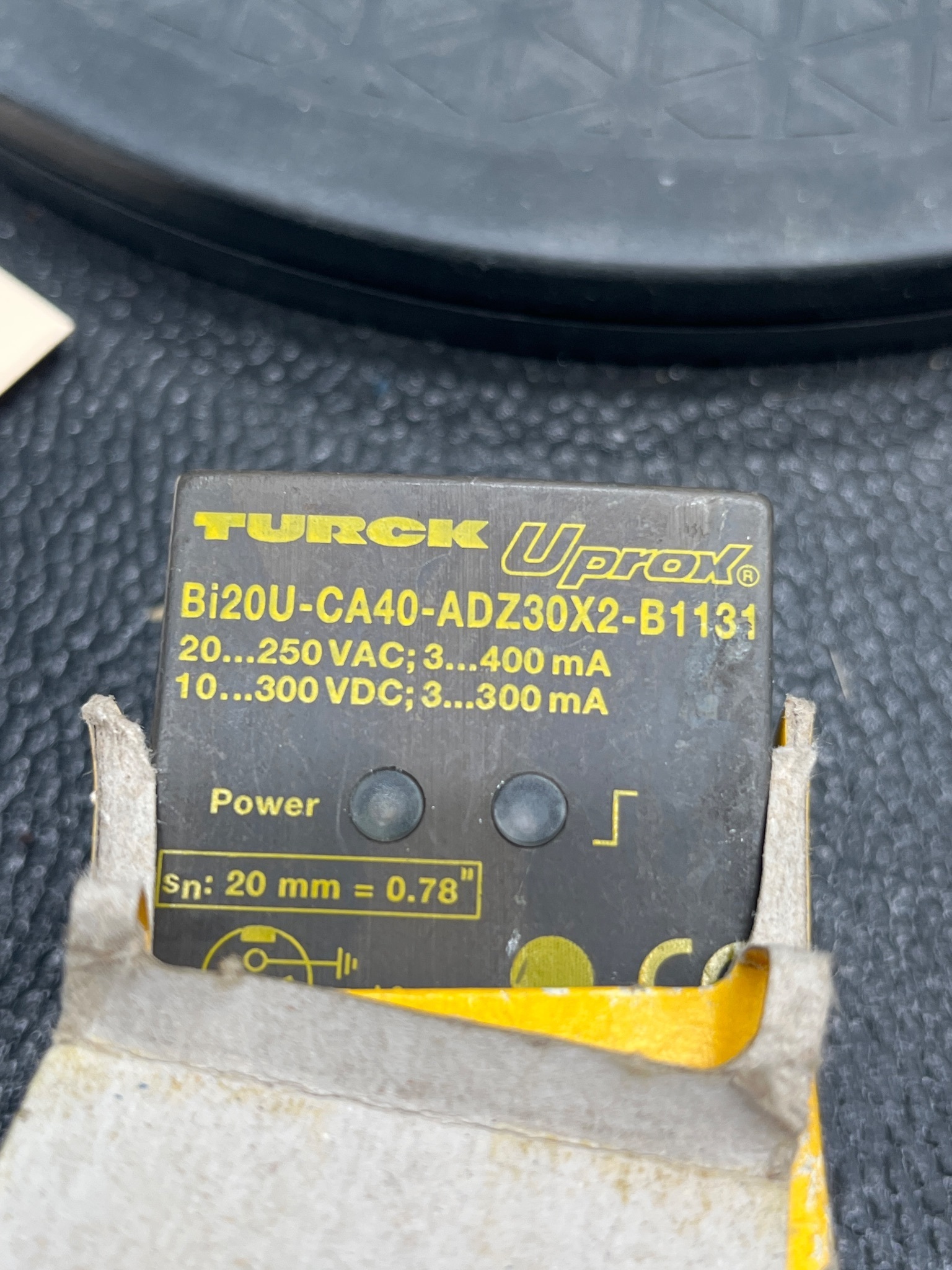 TURCK BI20U-CA40-ADZ30X2-B1131 Inductive Proximity Sensor 20mm NEW 4