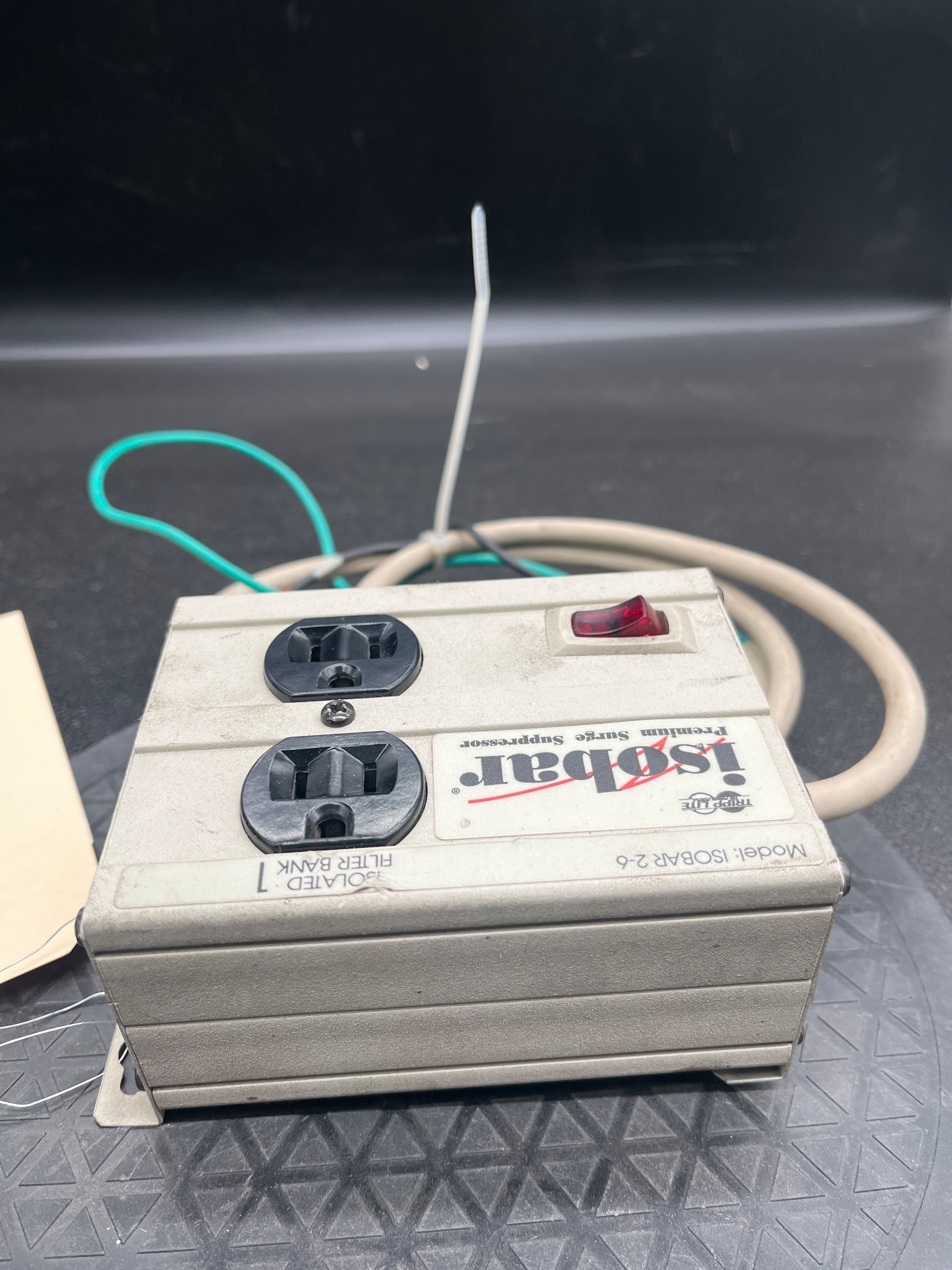 TRIPP LITE ISOBAR2-6 2 Outlet Surge Suppressor USED 3