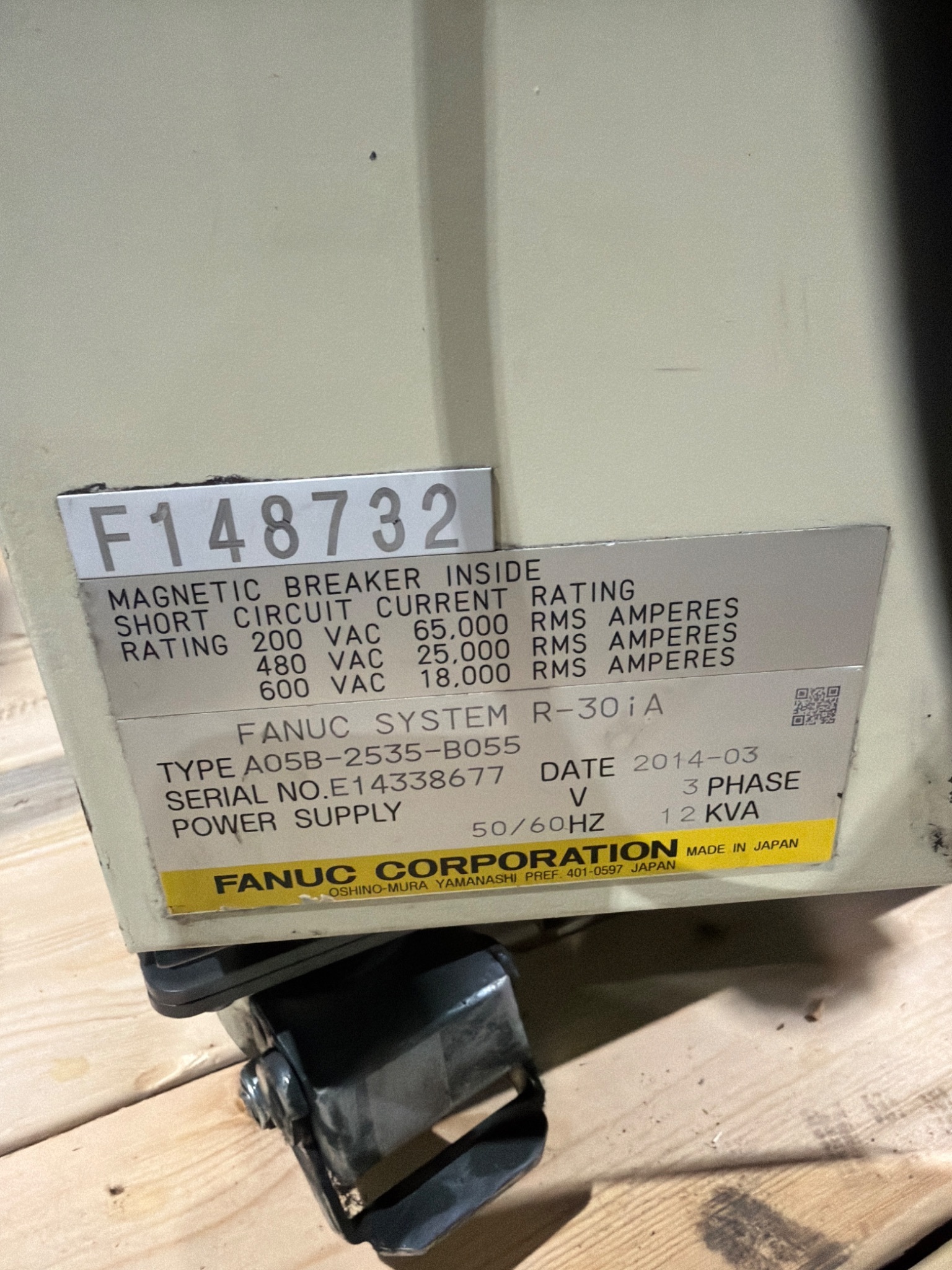 FANUC R‑2000iB/185L Robot w/ R‑30iA & WTC Weld Controller; USED 3
