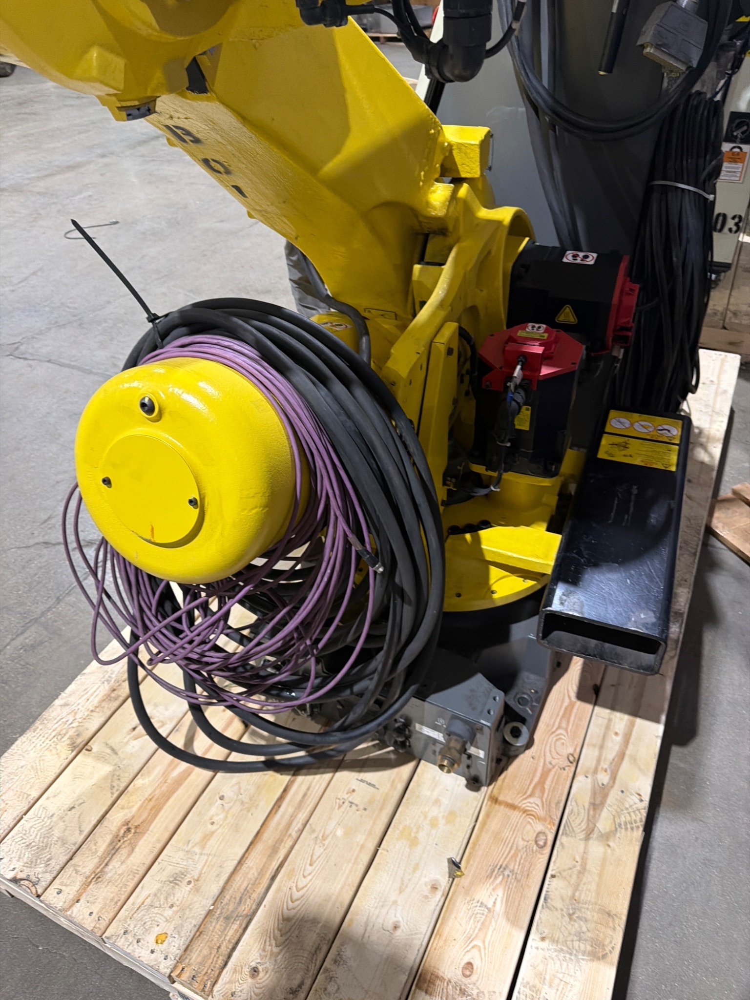 FANUC R‑2000iB/185L Robot w/ R‑30iA & WTC Weld Controller; USED 8