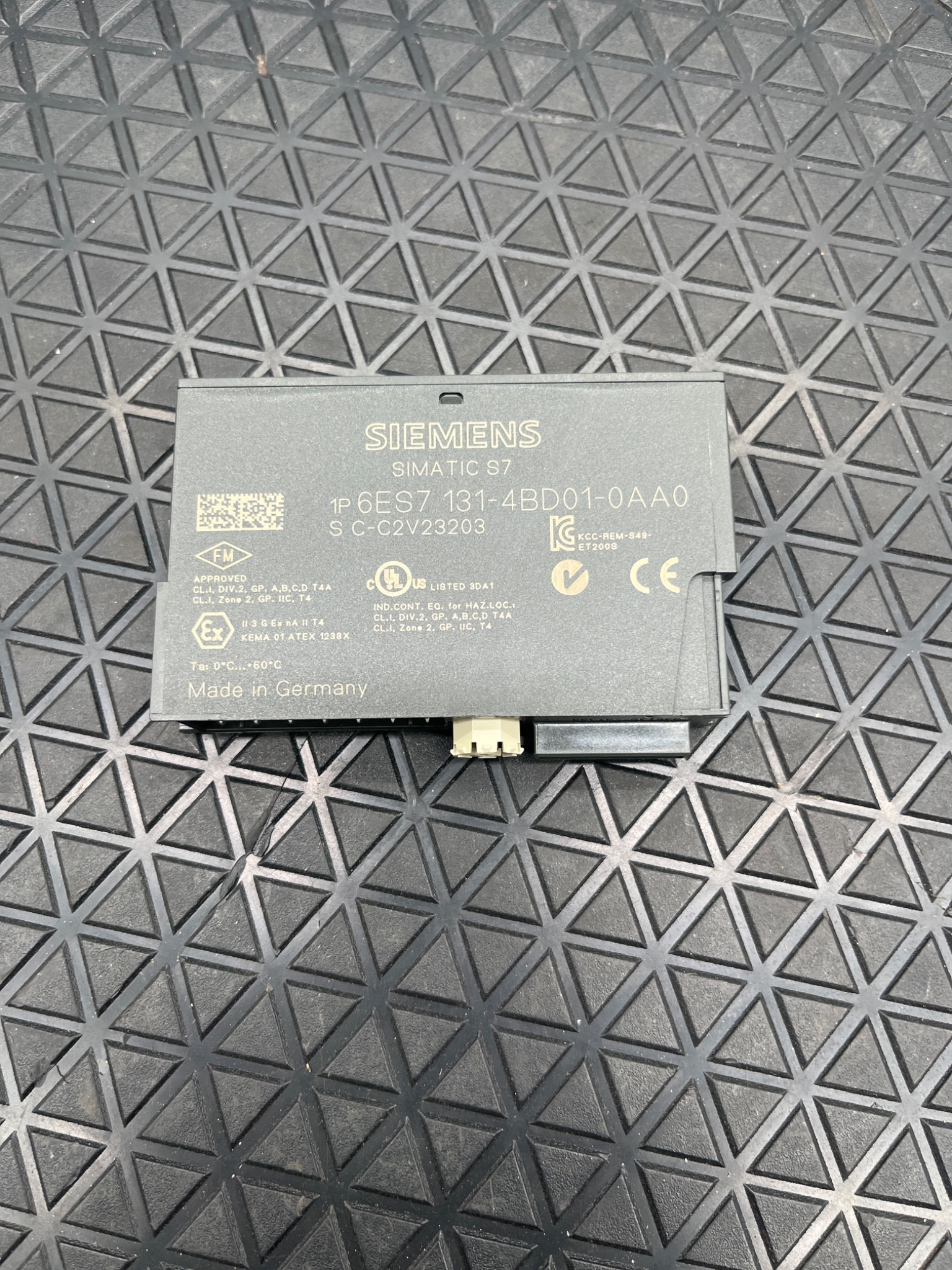 Siemens 6ES7 131-4BD01-0AB0 SIMATIC ET200S 4DI 24VDC Input Module USED 0