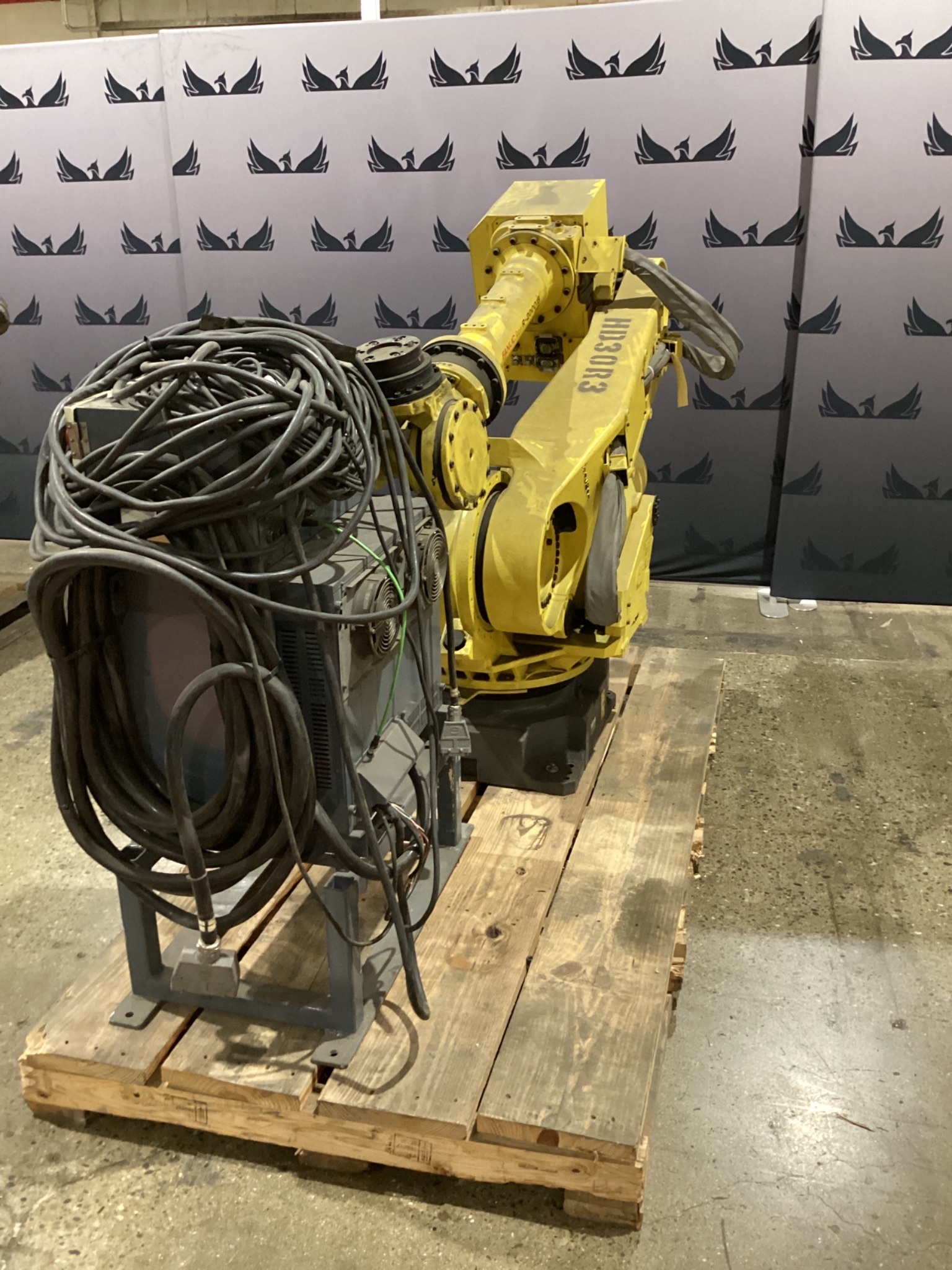 FANUC R-2000iB/210F w/ R-30iB Controls USED - Missing Teach Pendant 0