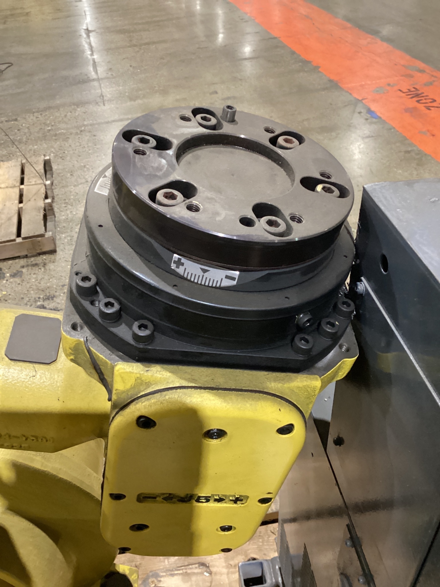 FANUC R-2000iB/210F w/ R-30iB Controls USED - Missing Teach Pendant 4