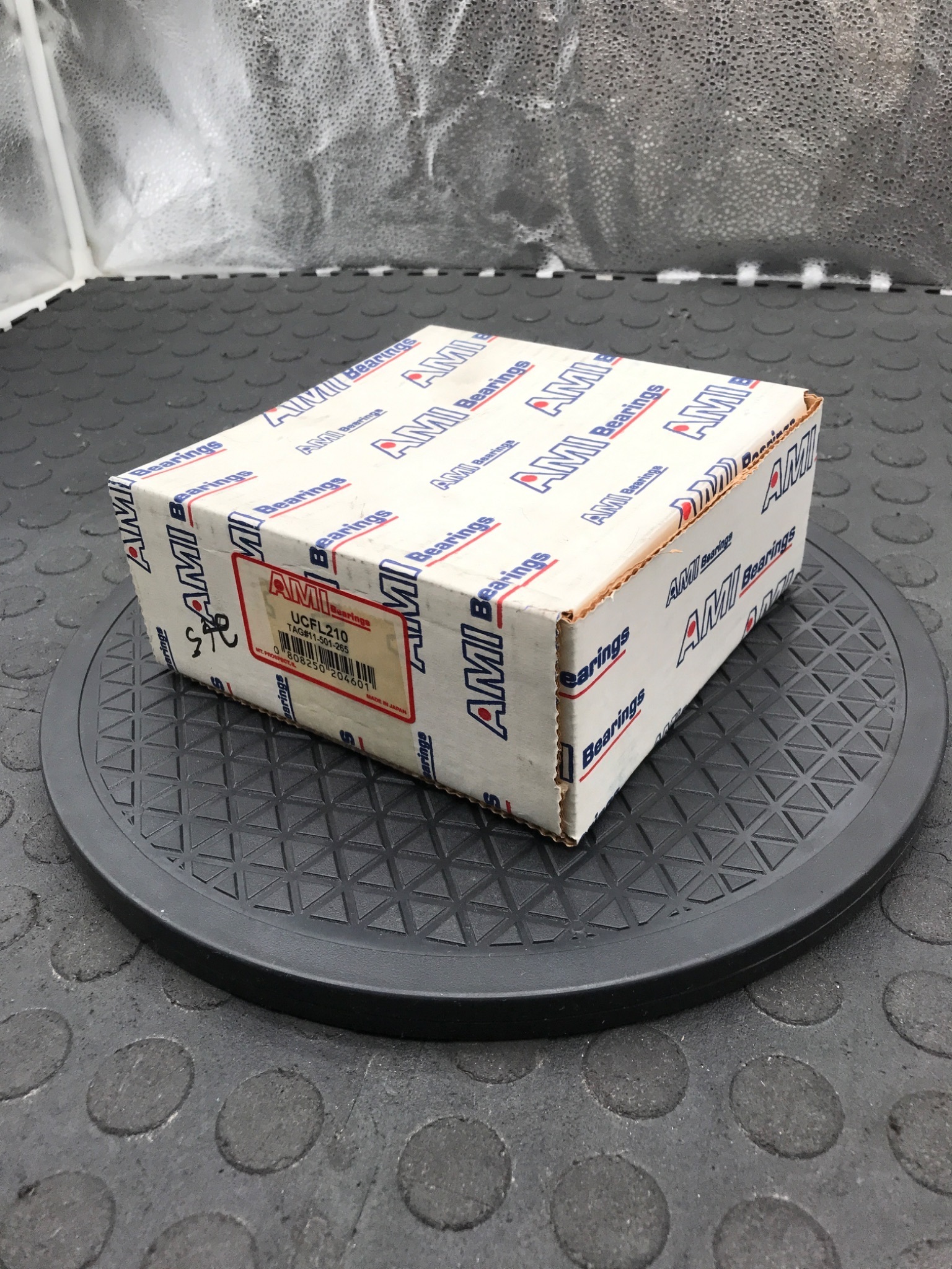 AMI UCFL210 2-Bolt Flange Bearing Unit 50mm Bore NEW 1