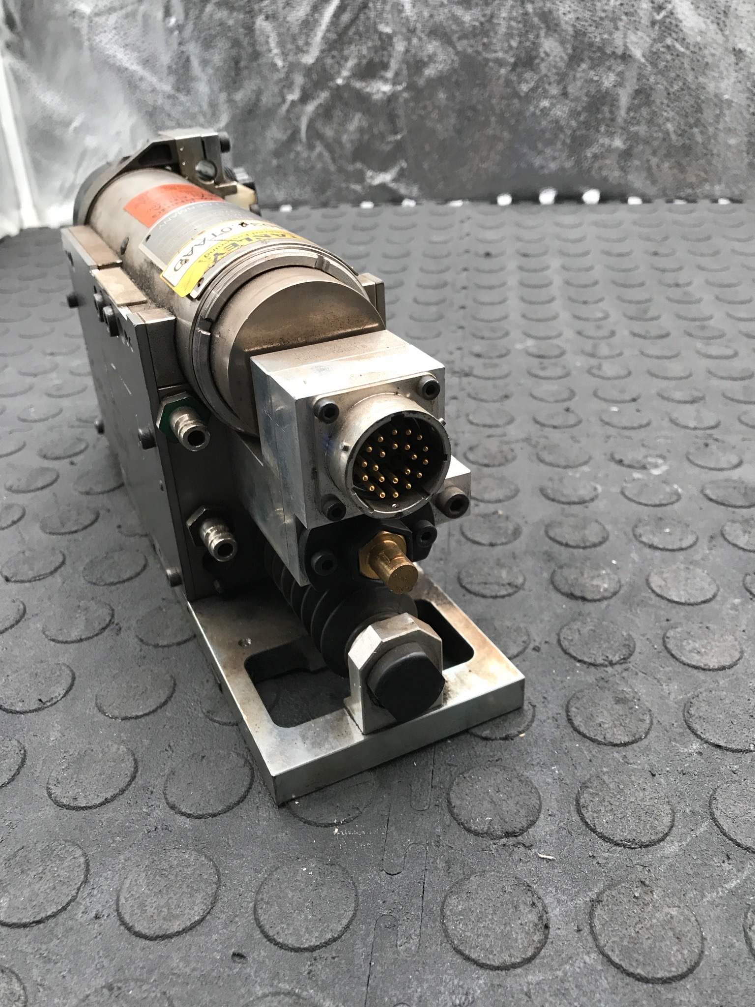 STANLEY LM24034‑OTAAD Robot Stud Welder USED - AS IS 3
