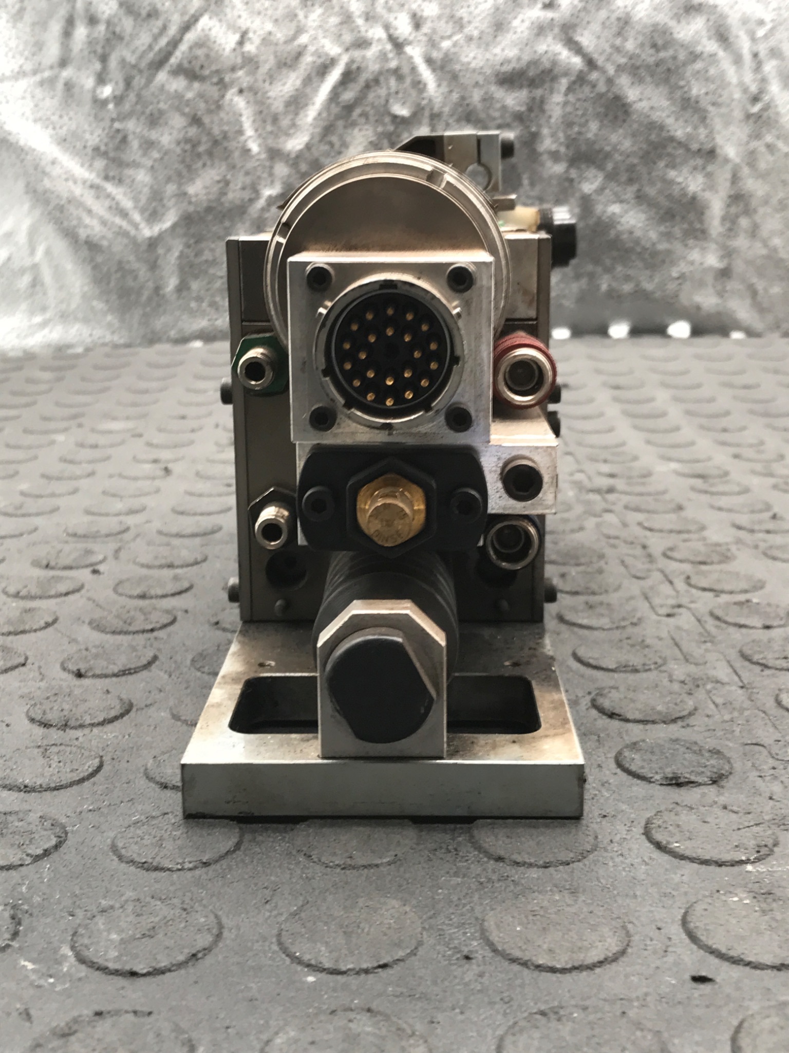 STANLEY LM24034‑OTAAD Robot Stud Welder USED - AS IS 5