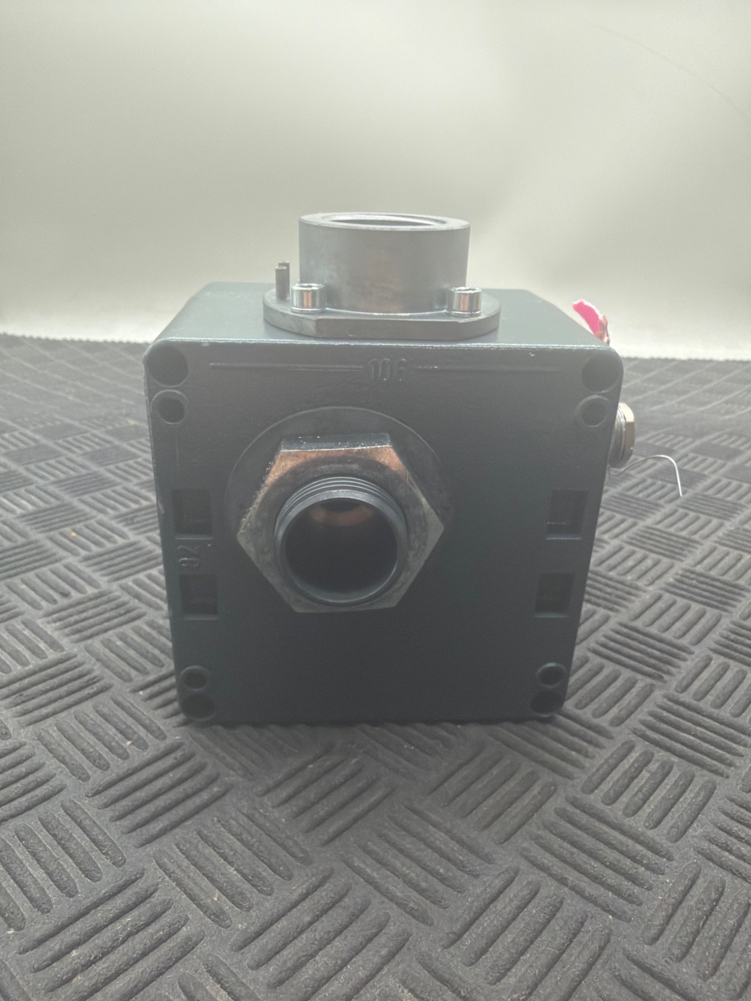 PEPPERL+FUCHS US‑215170‑Y906886 Hazardous Location Pressure Vent - NEW 2