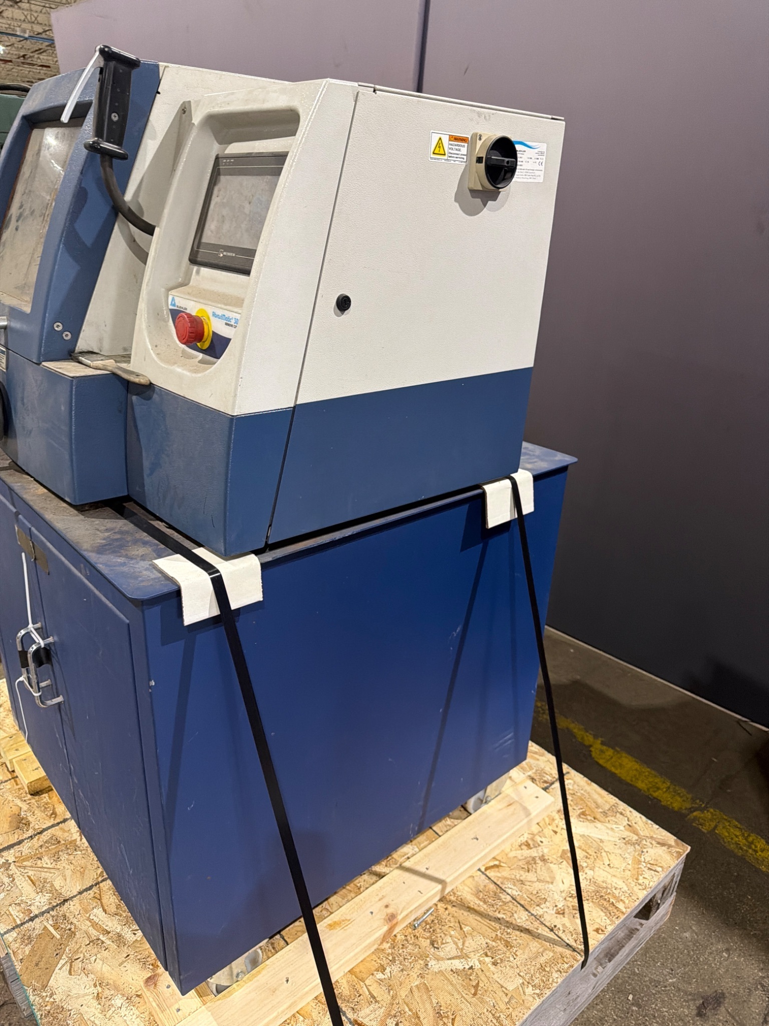 BUEHLER 10-2193-400 AbrasiMatic 300 Abrasive Cutter 380V 3PH USED 2